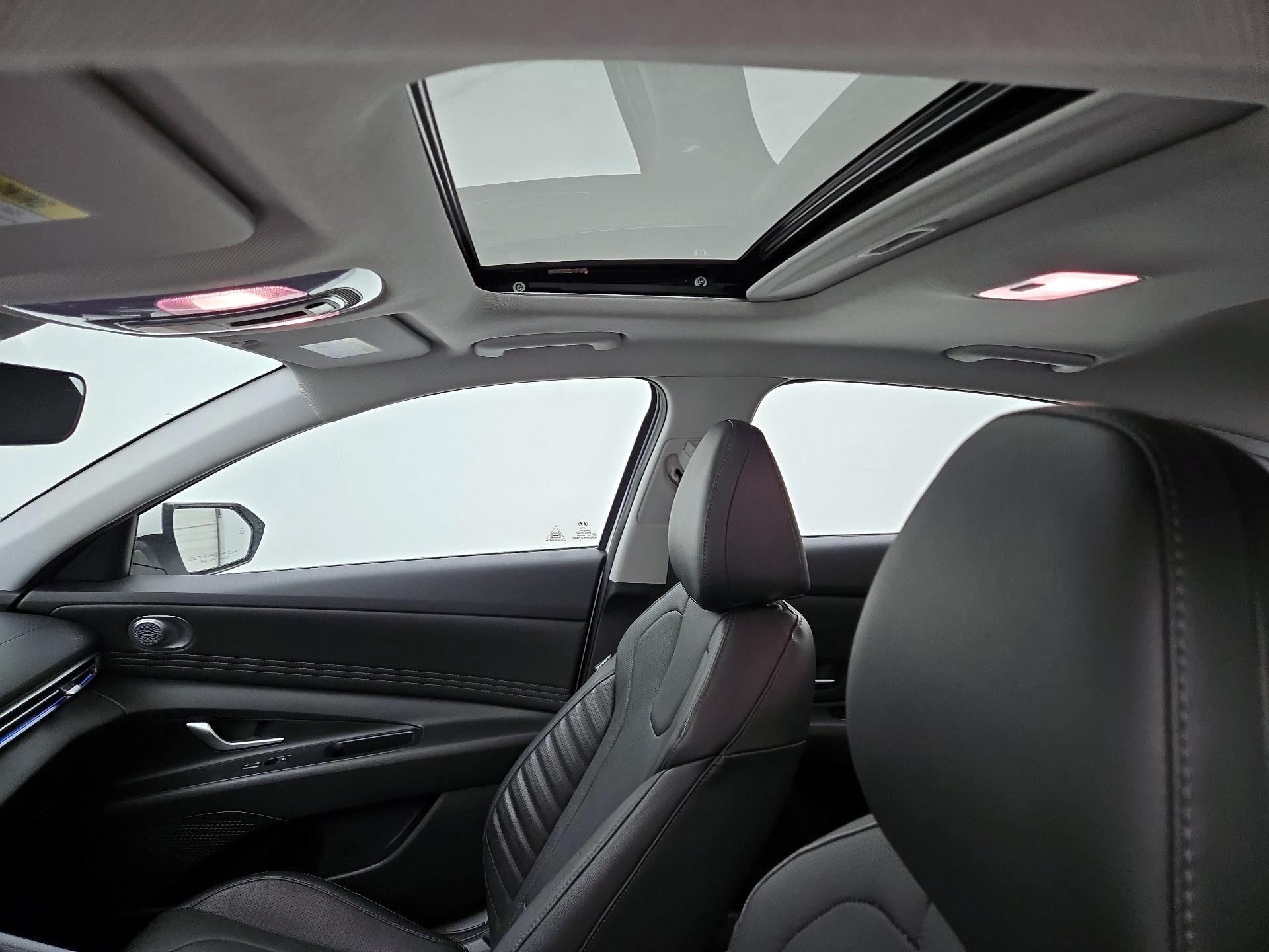 Thumbnail: 2023 Hyundai Elantra - 20