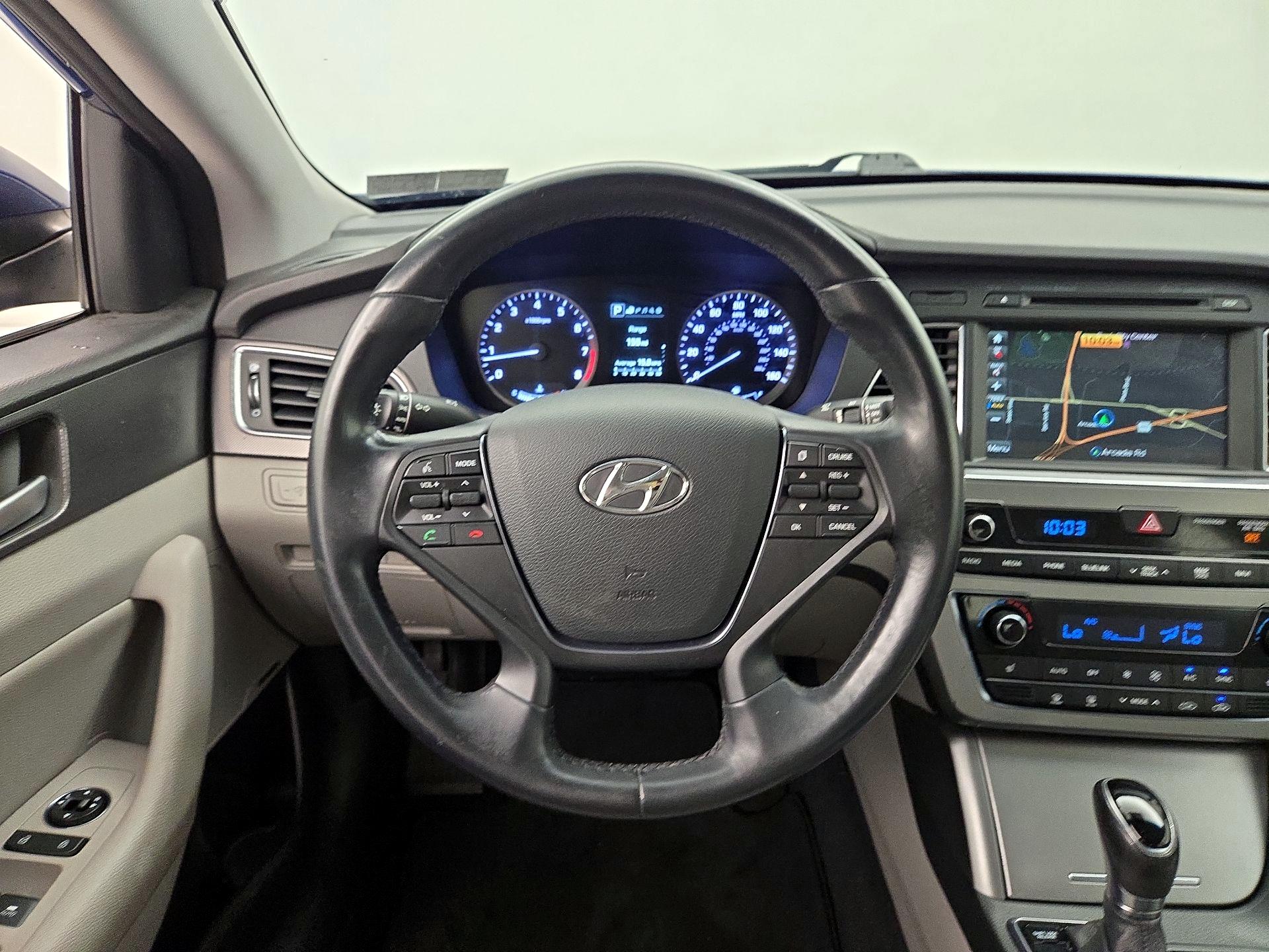 Thumbnail: 2015 Hyundai Sonata - 10