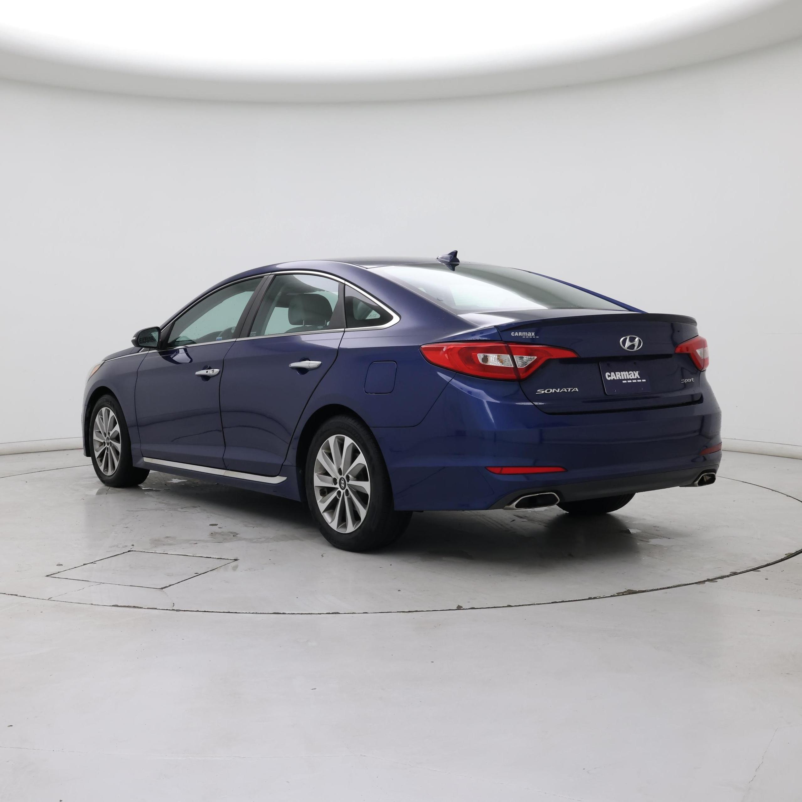 Thumbnail: 2015 Hyundai Sonata - 2