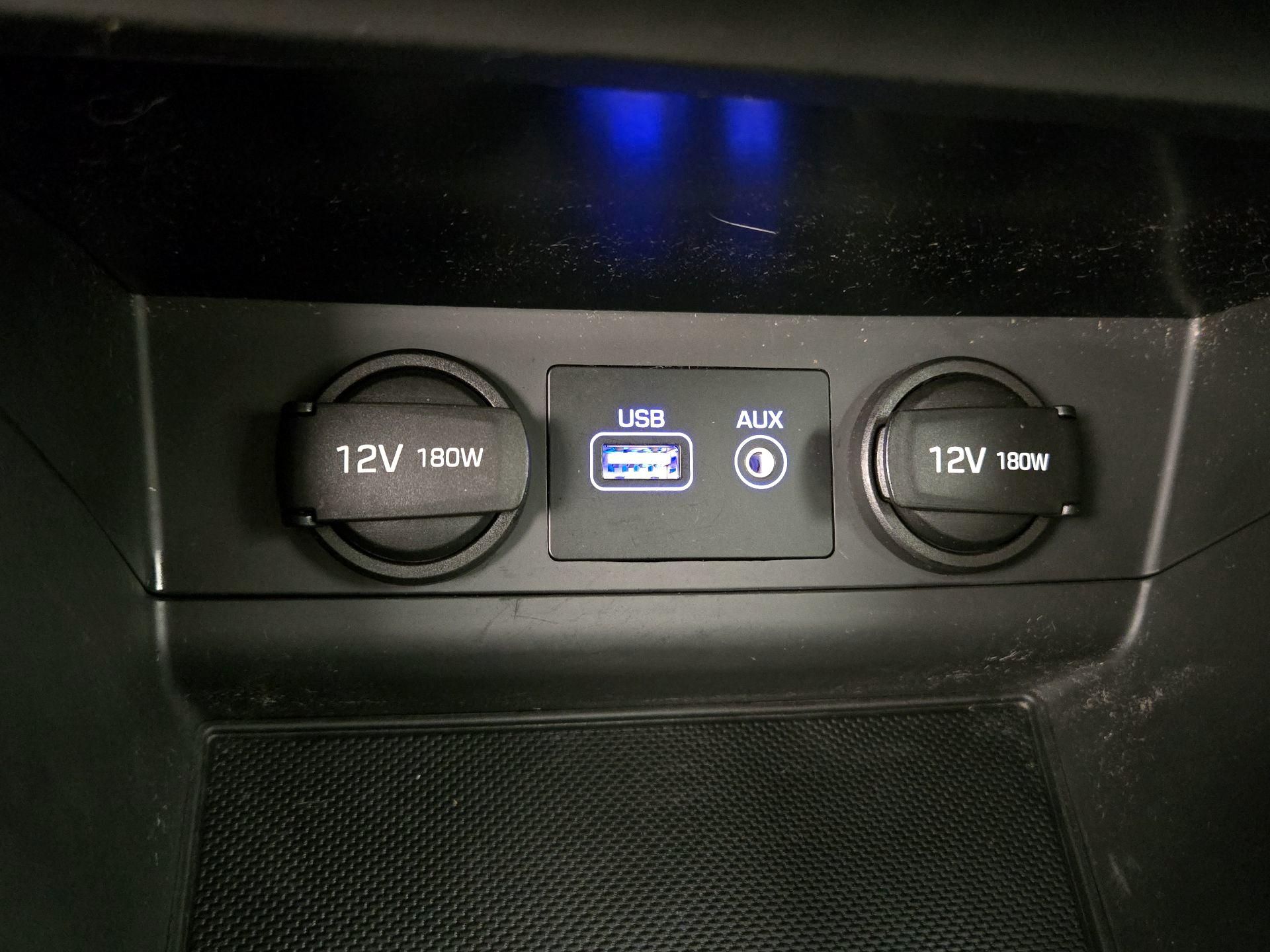 Thumbnail: 2015 Hyundai Sonata - 19