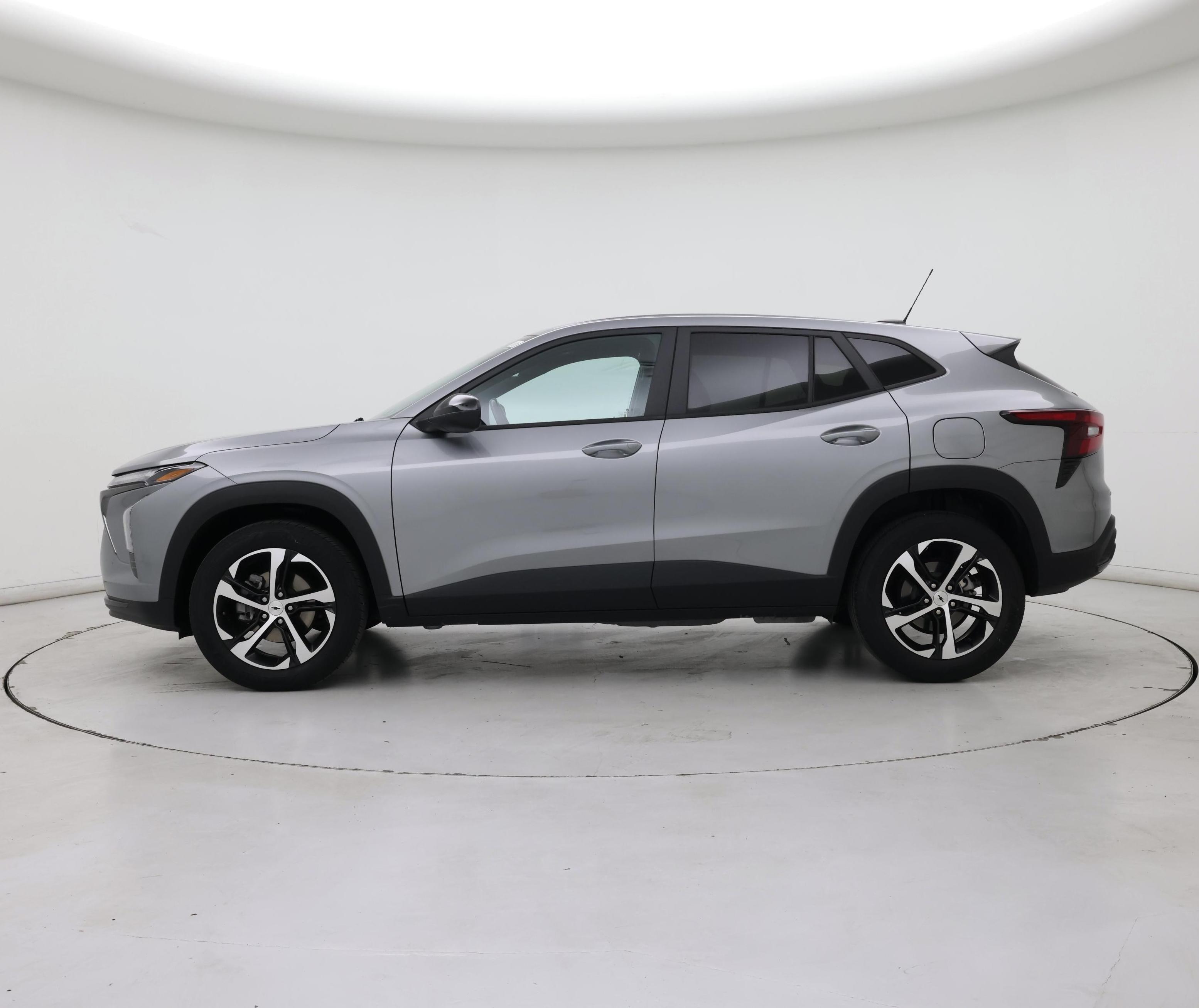 Thumbnail: 2024 Chevrolet Trax - 3