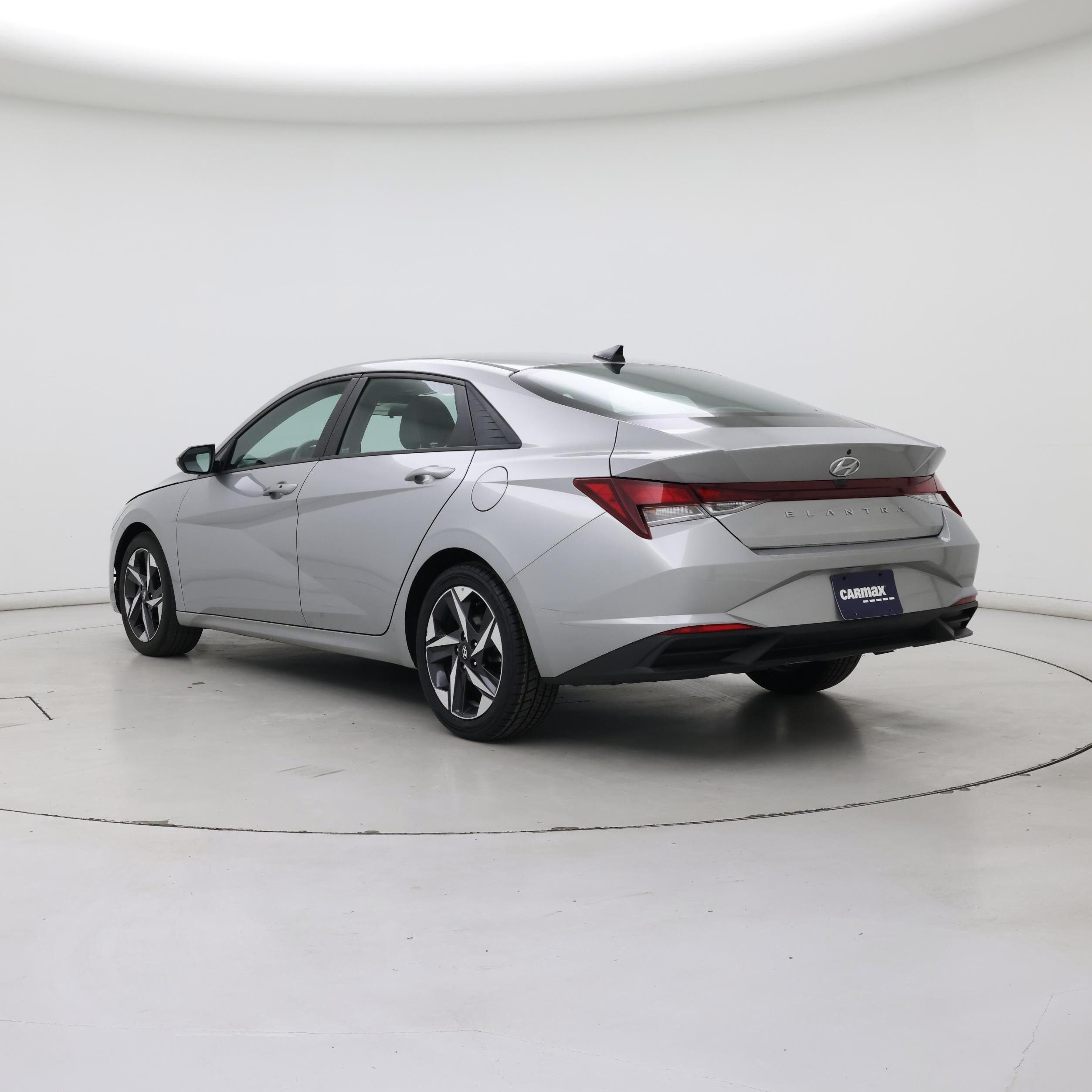 Thumbnail: 2023 Hyundai Elantra - 2