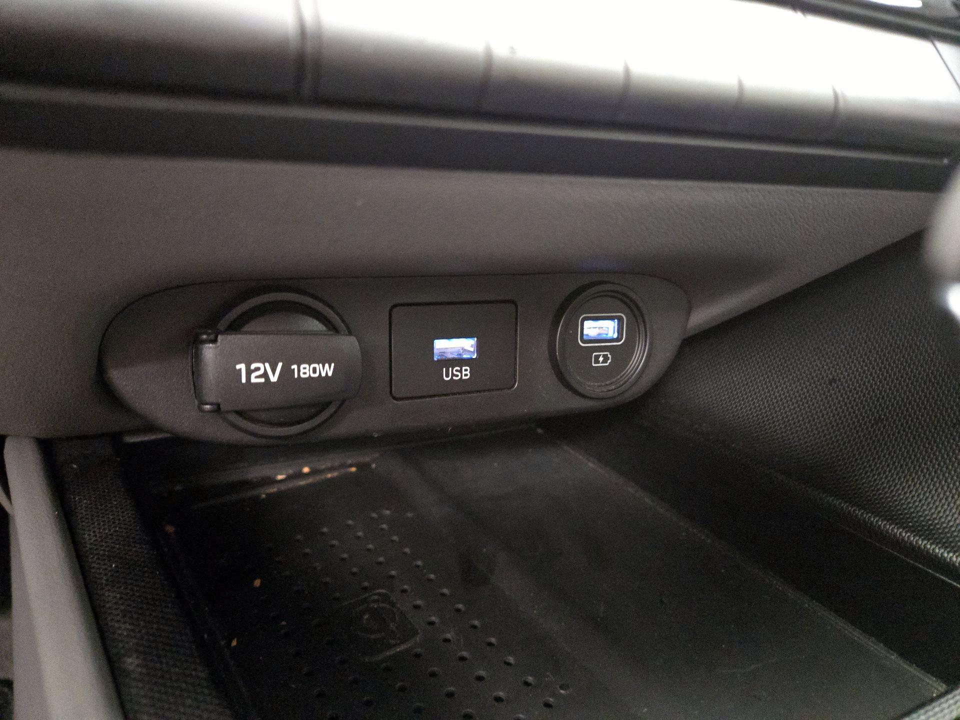 Thumbnail: 2023 Hyundai Elantra - 19