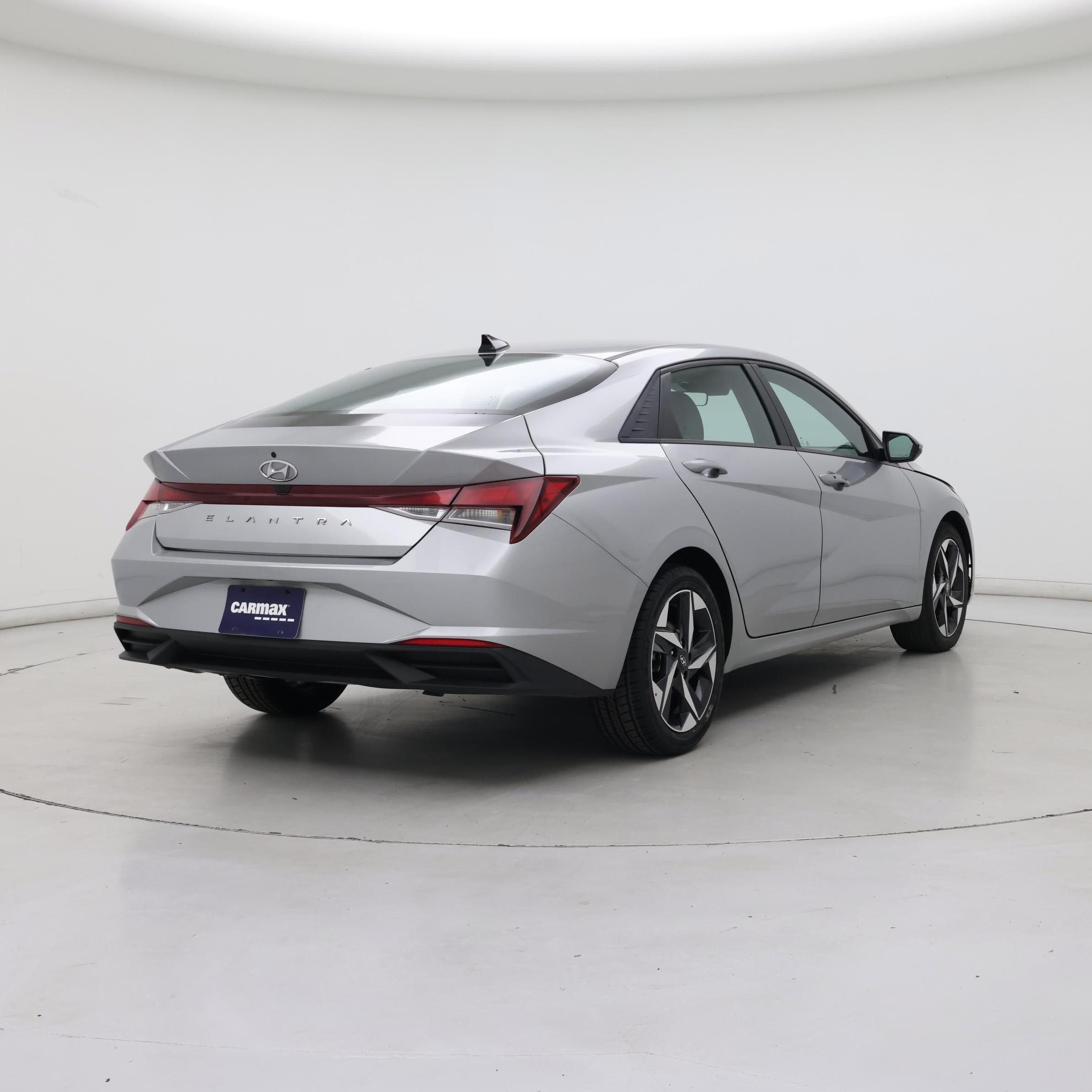 Thumbnail: 2023 Hyundai Elantra - 8