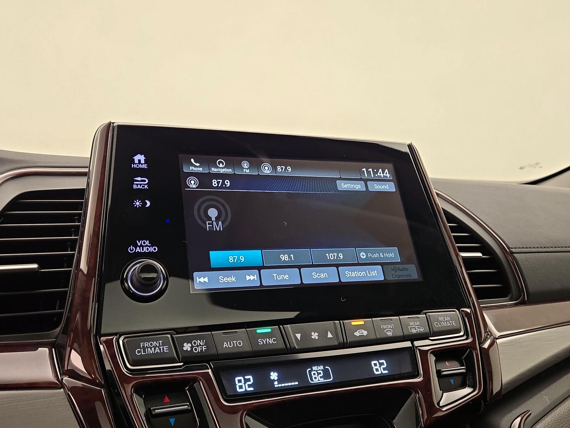 Thumbnail: 2020 Honda Odyssey - 16