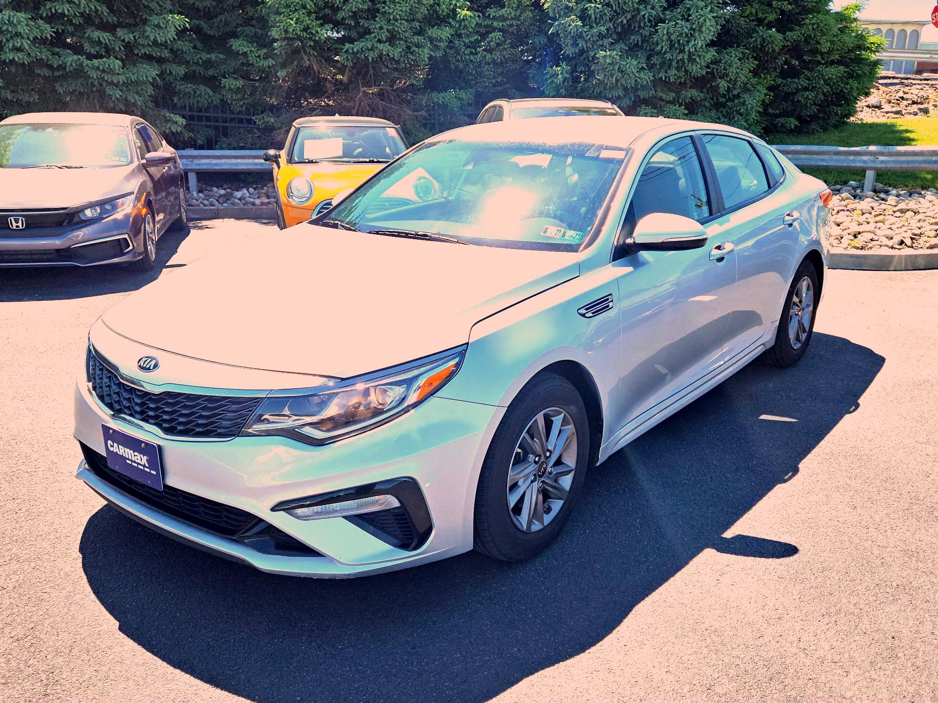 Thumbnail: 2020 Kia Optima - 3