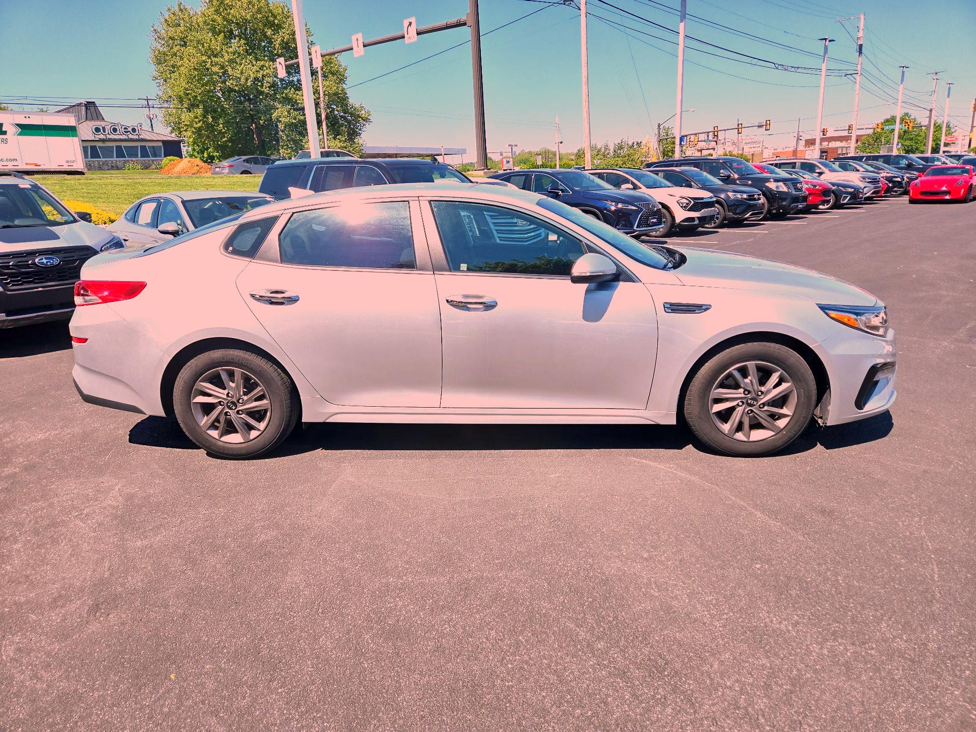 Thumbnail: 2020 Kia Optima - 4