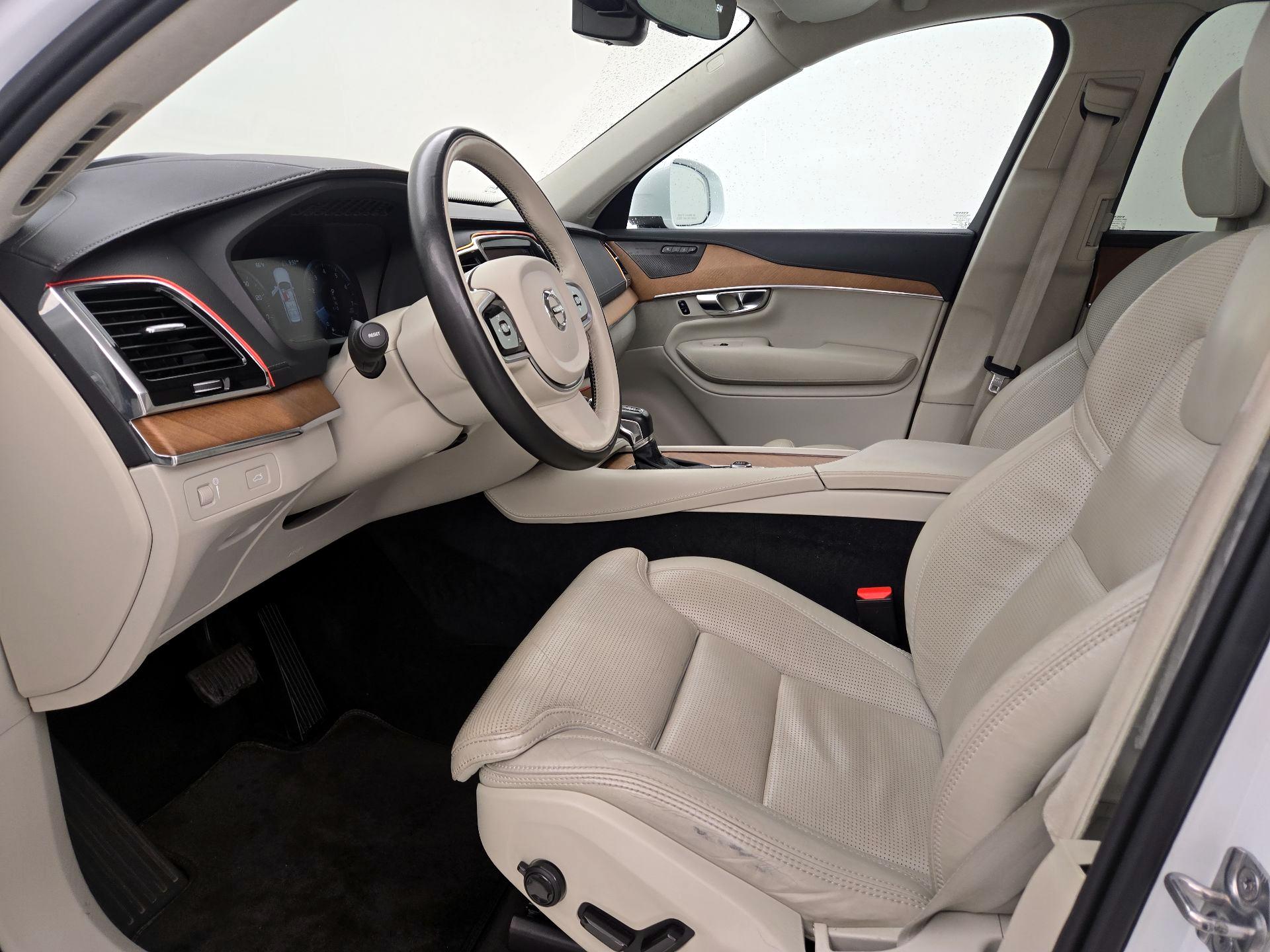 Thumbnail: 2020 Volvo XC90 - 11