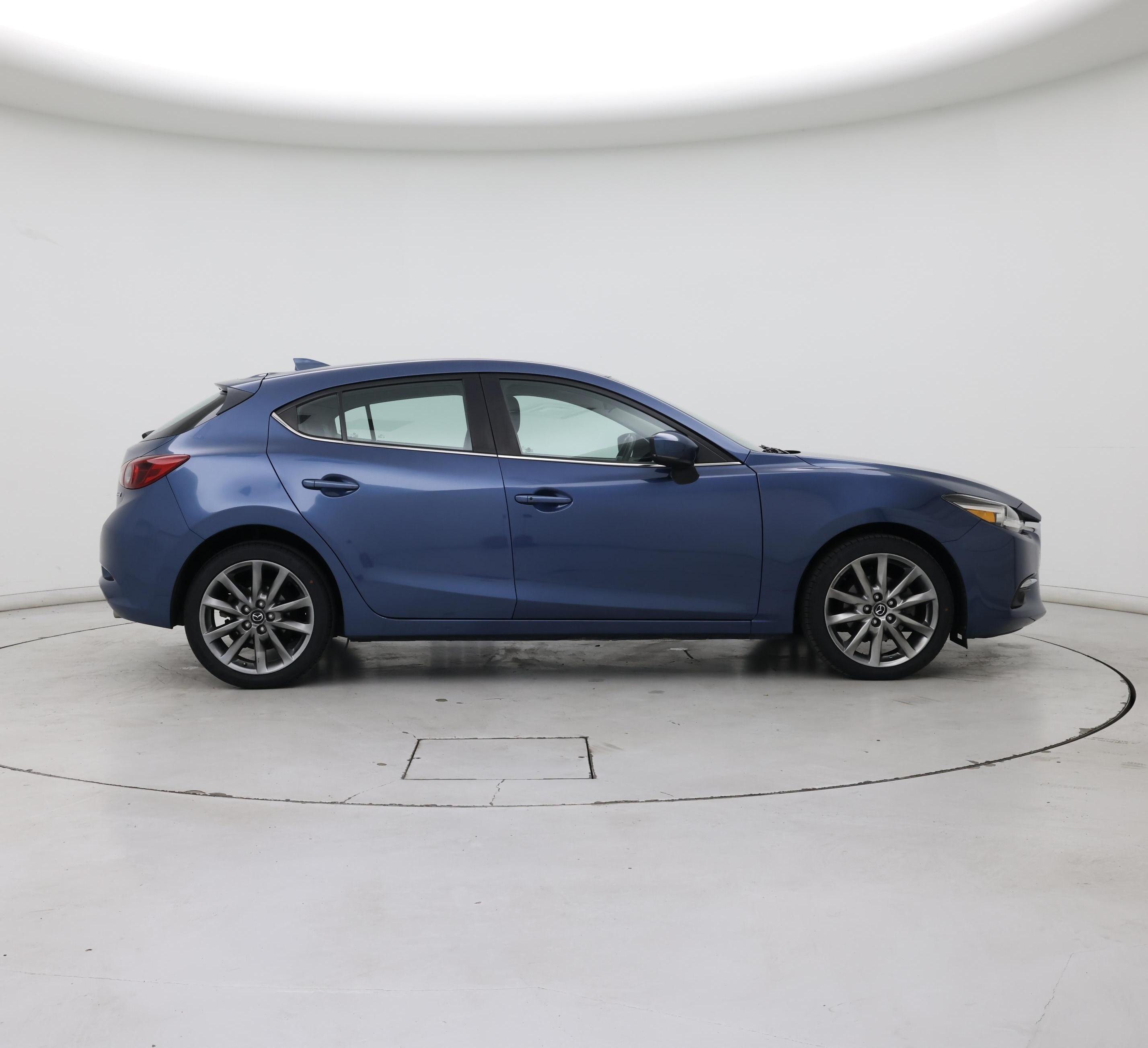 Thumbnail: 2018 Mazda Mazda3 - 7