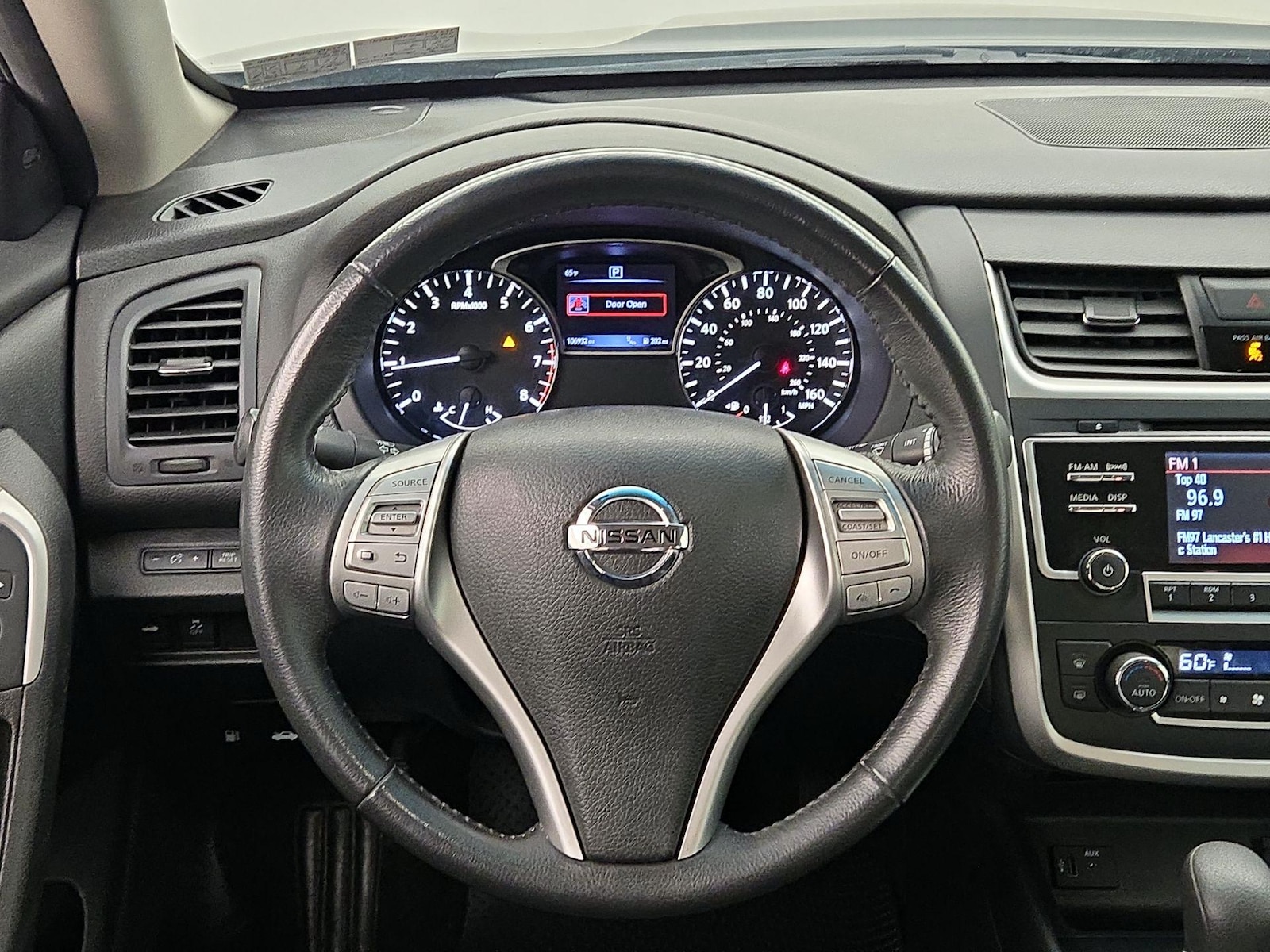 2017 Nissan Altima SV - Photo 11
