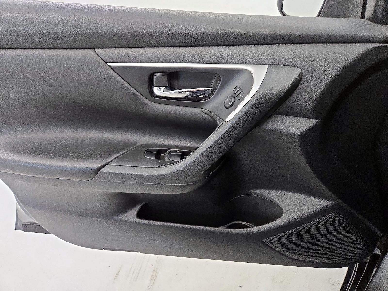 2017 Nissan Altima SV - Photo 13