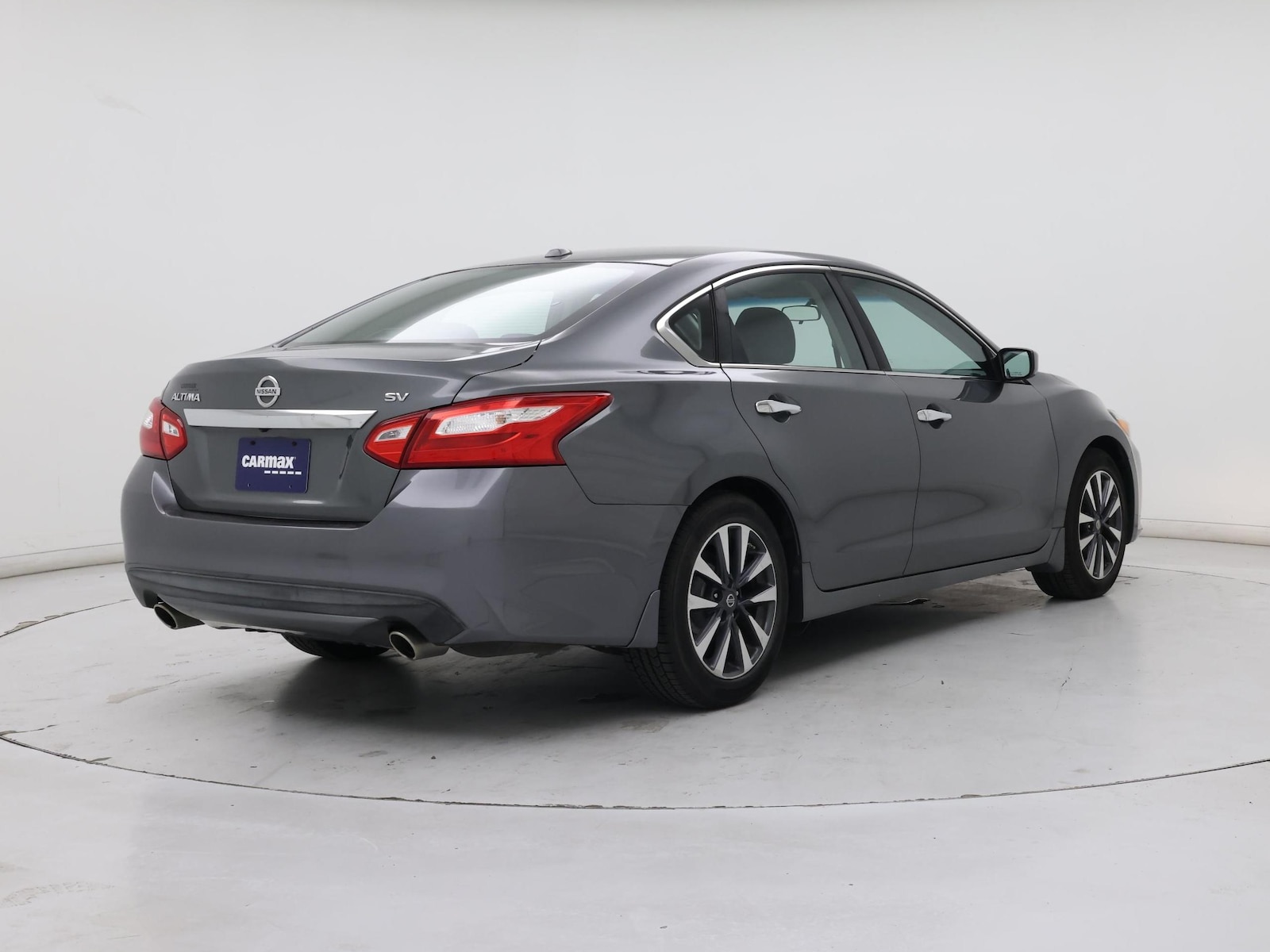 2017 Nissan Altima SV - Photo 9