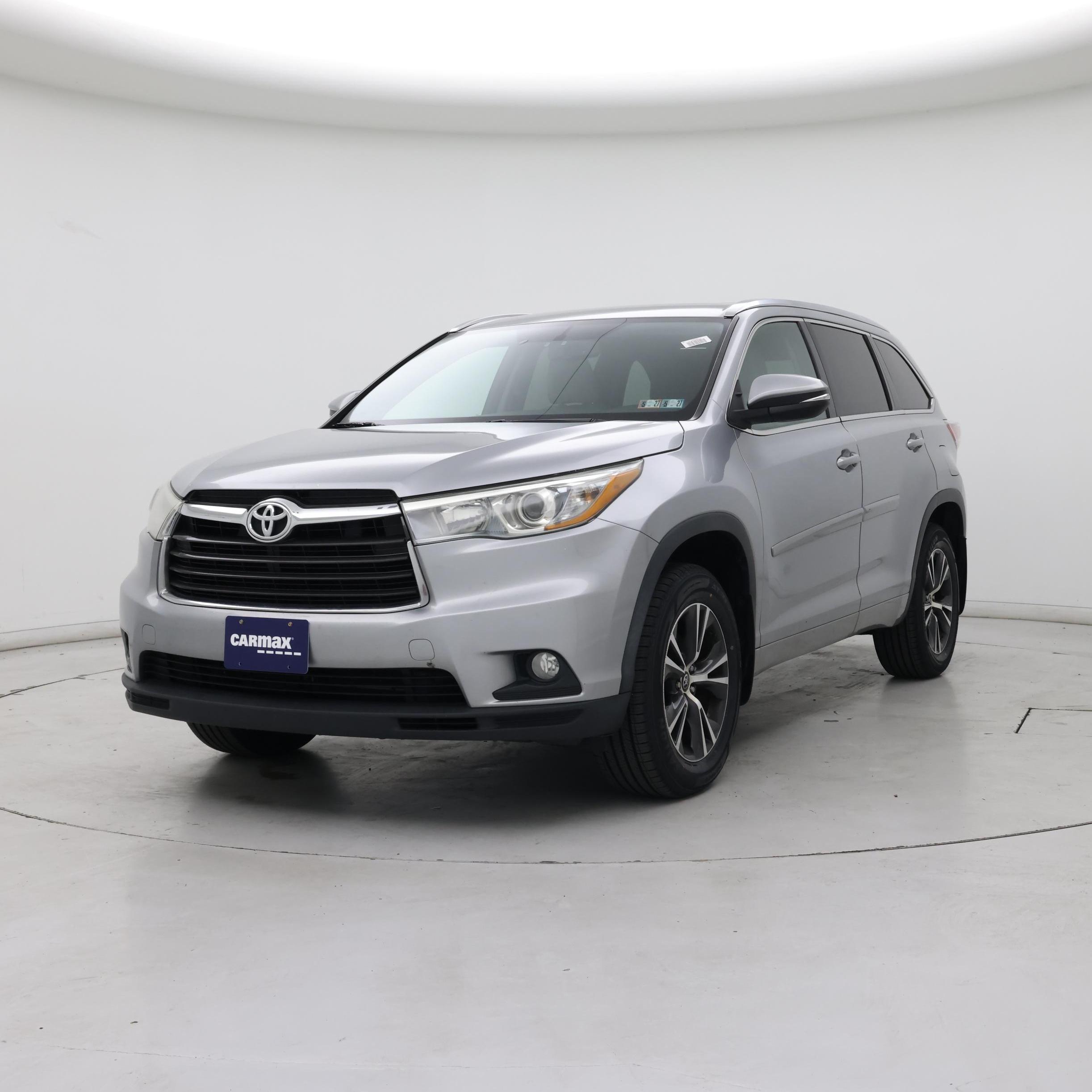 Thumbnail: 2016 Toyota Highlander - 4