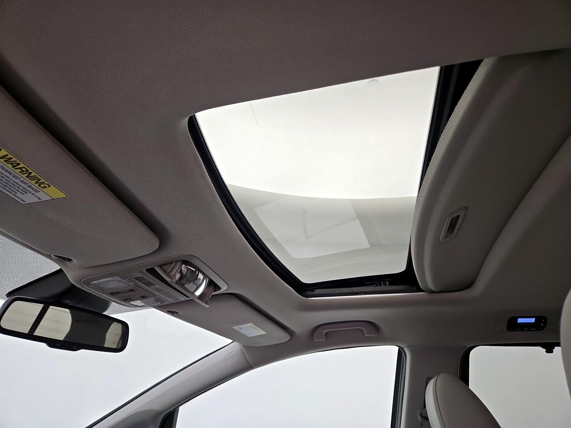 Thumbnail: 2014 Honda Odyssey - 19