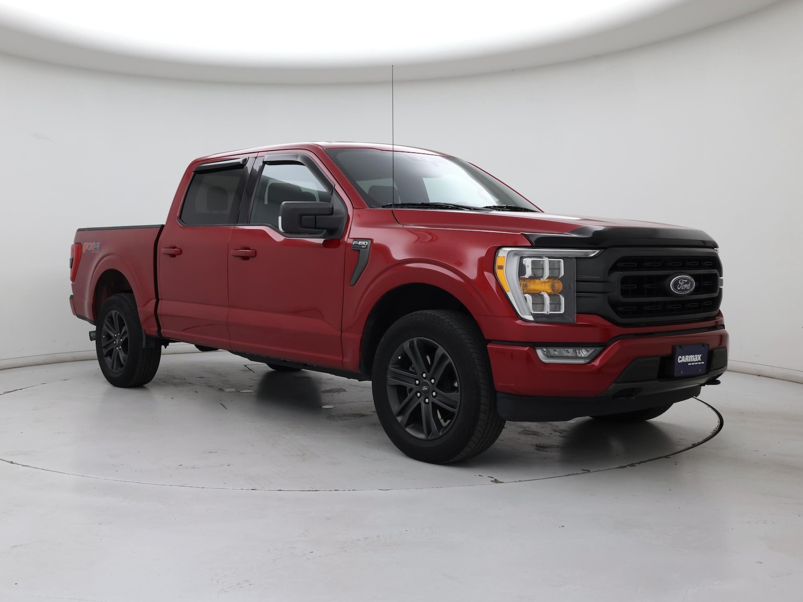 2021 Ford F-150 XLT - Photo 2