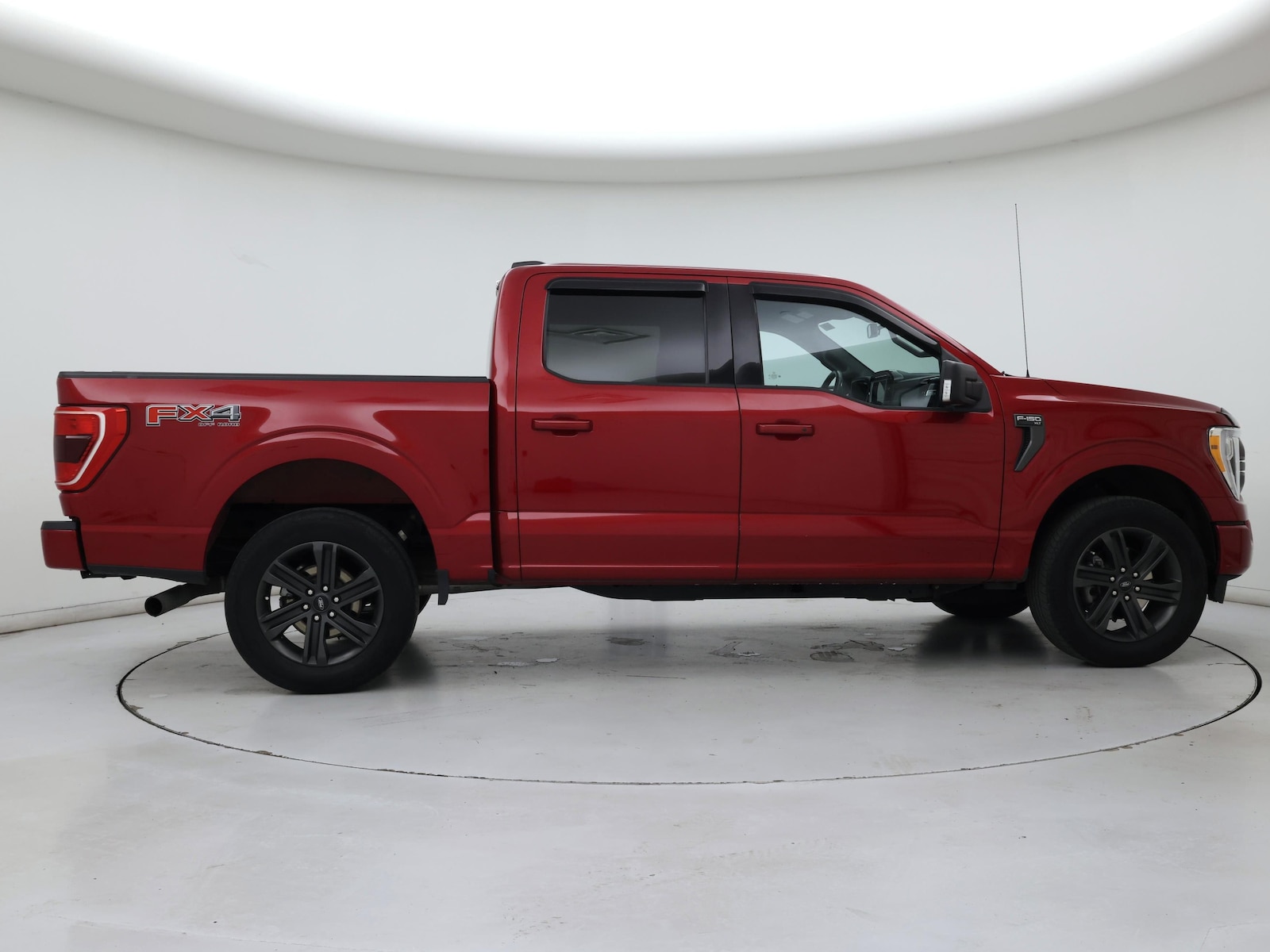 2021 Ford F-150 XLT - Photo 8