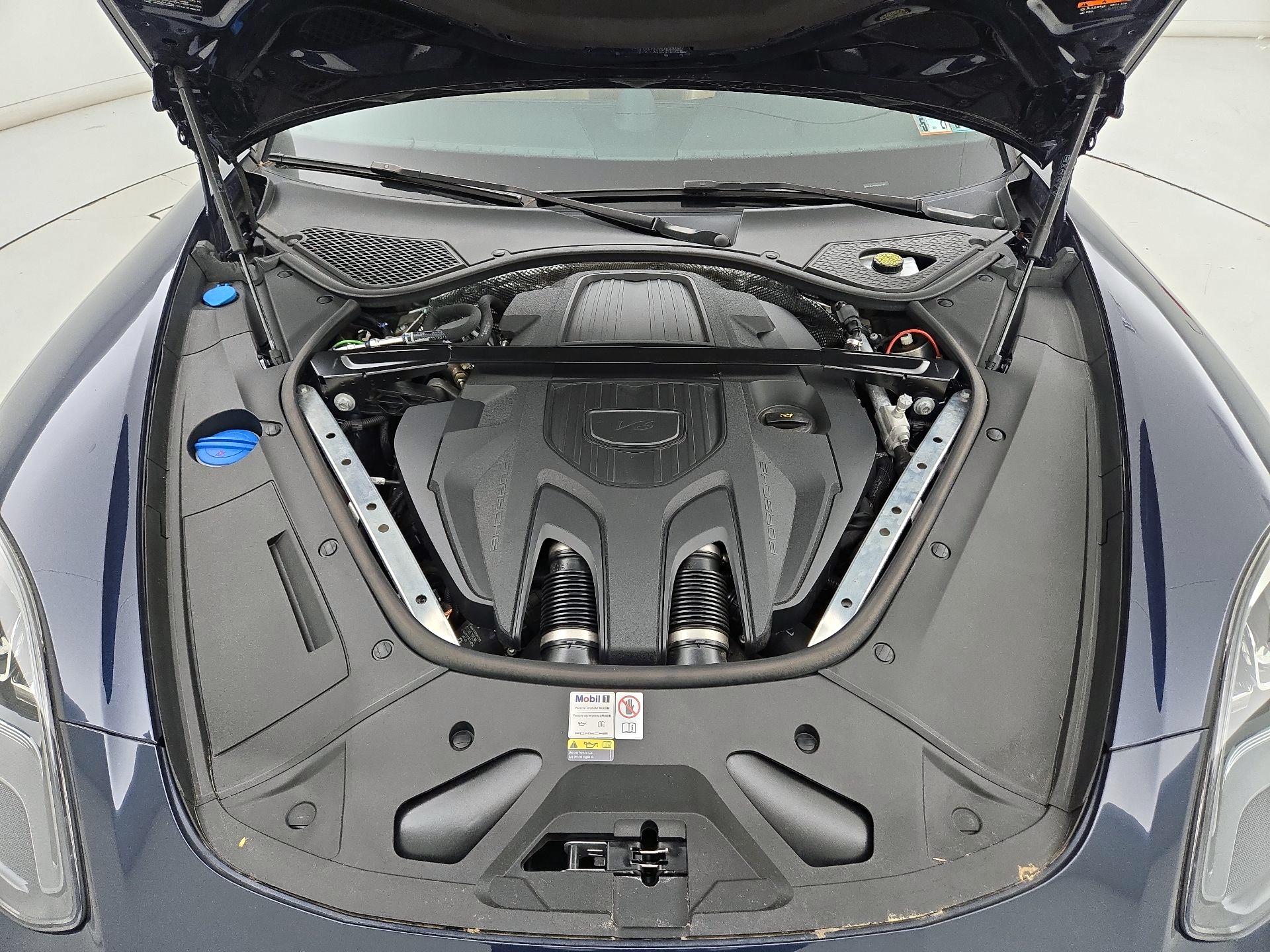Thumbnail: 2022 Porsche Panamera - 20