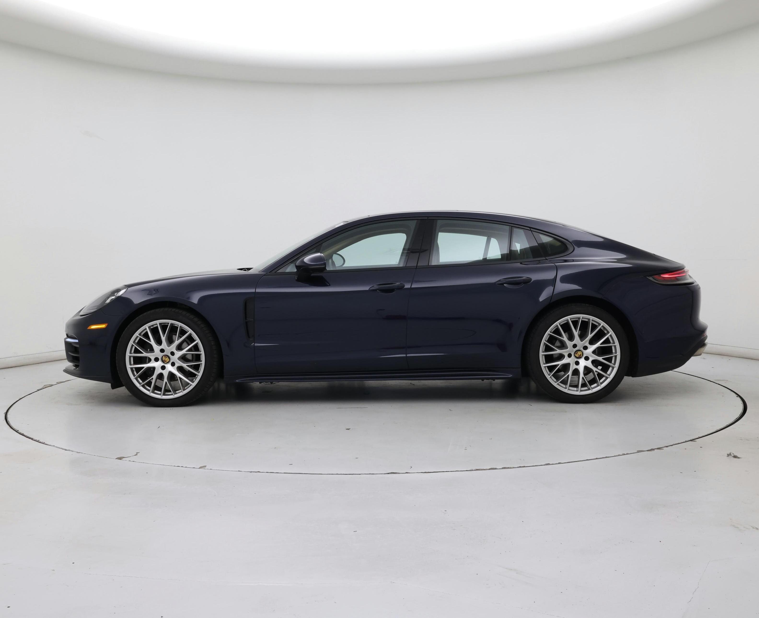 Thumbnail: 2022 Porsche Panamera - 3