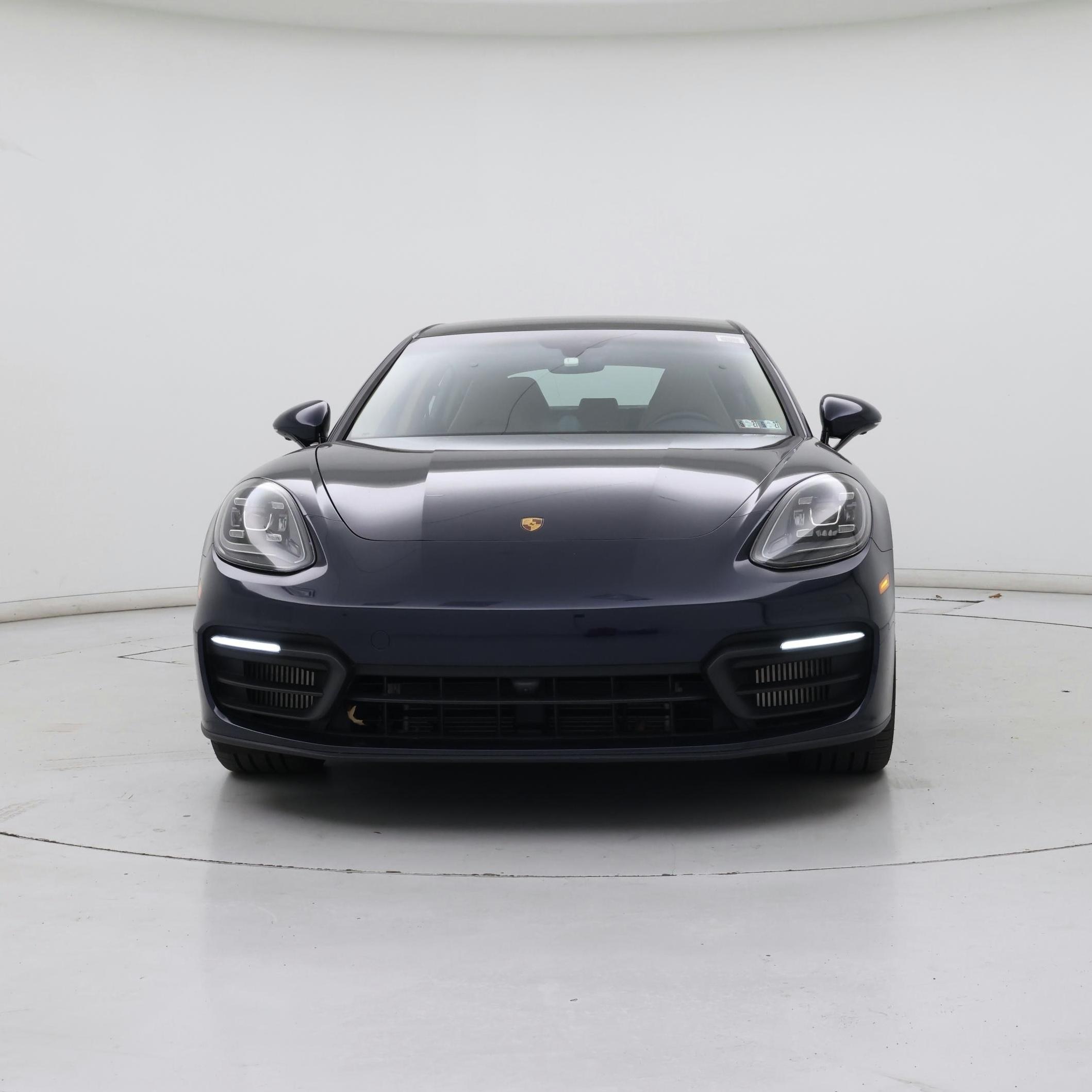 Thumbnail: 2022 Porsche Panamera - 5