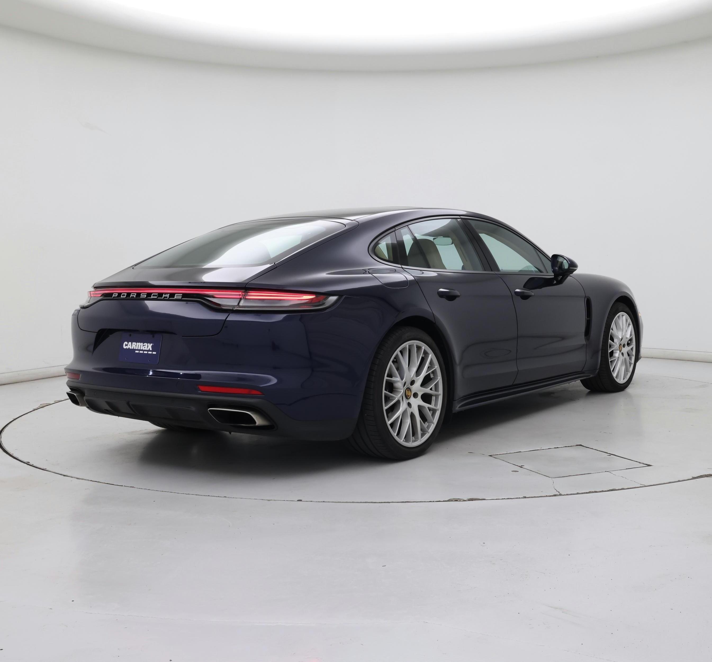 Thumbnail: 2022 Porsche Panamera - 8