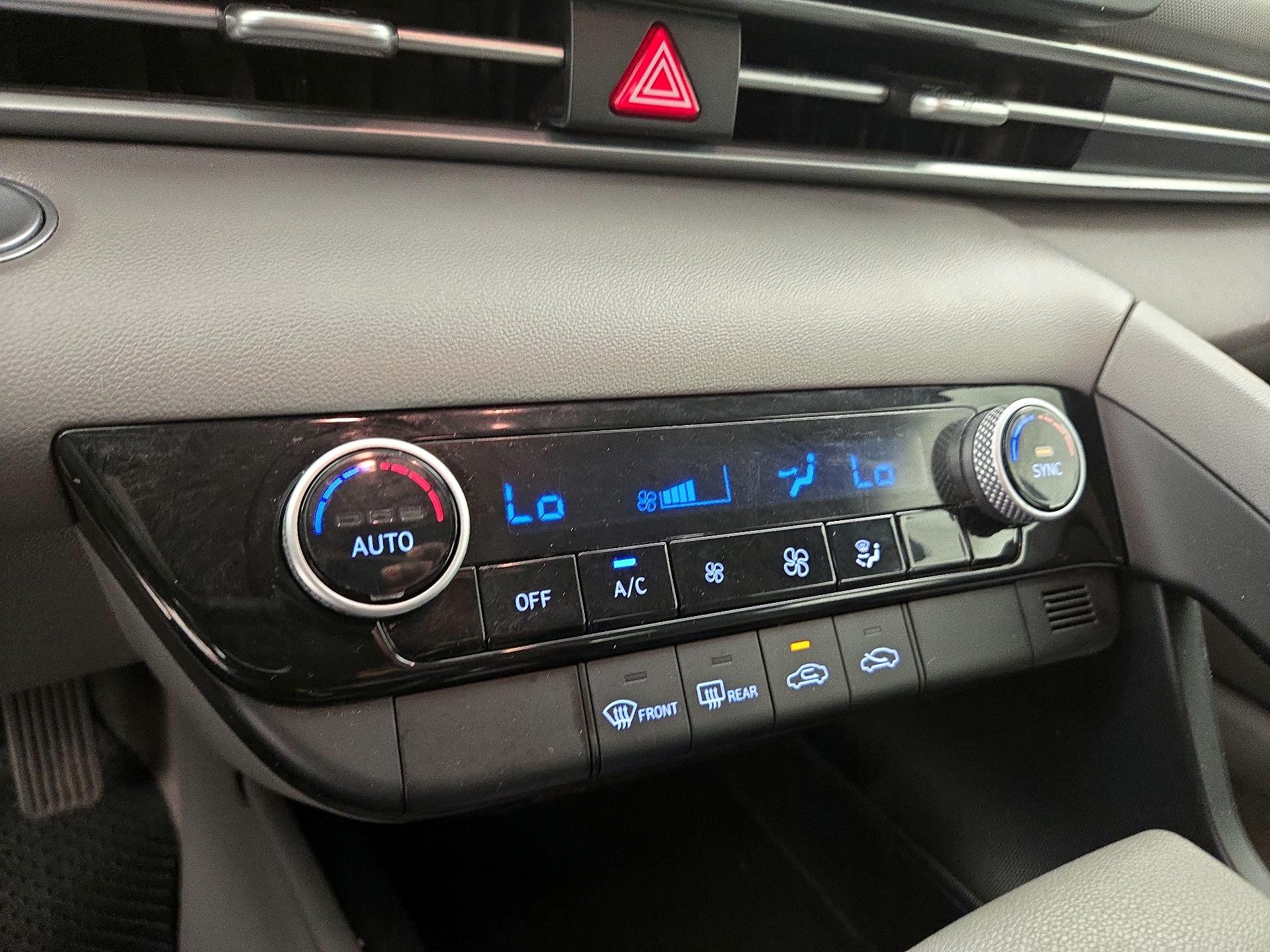 Thumbnail: 2021 Hyundai Elantra - 16