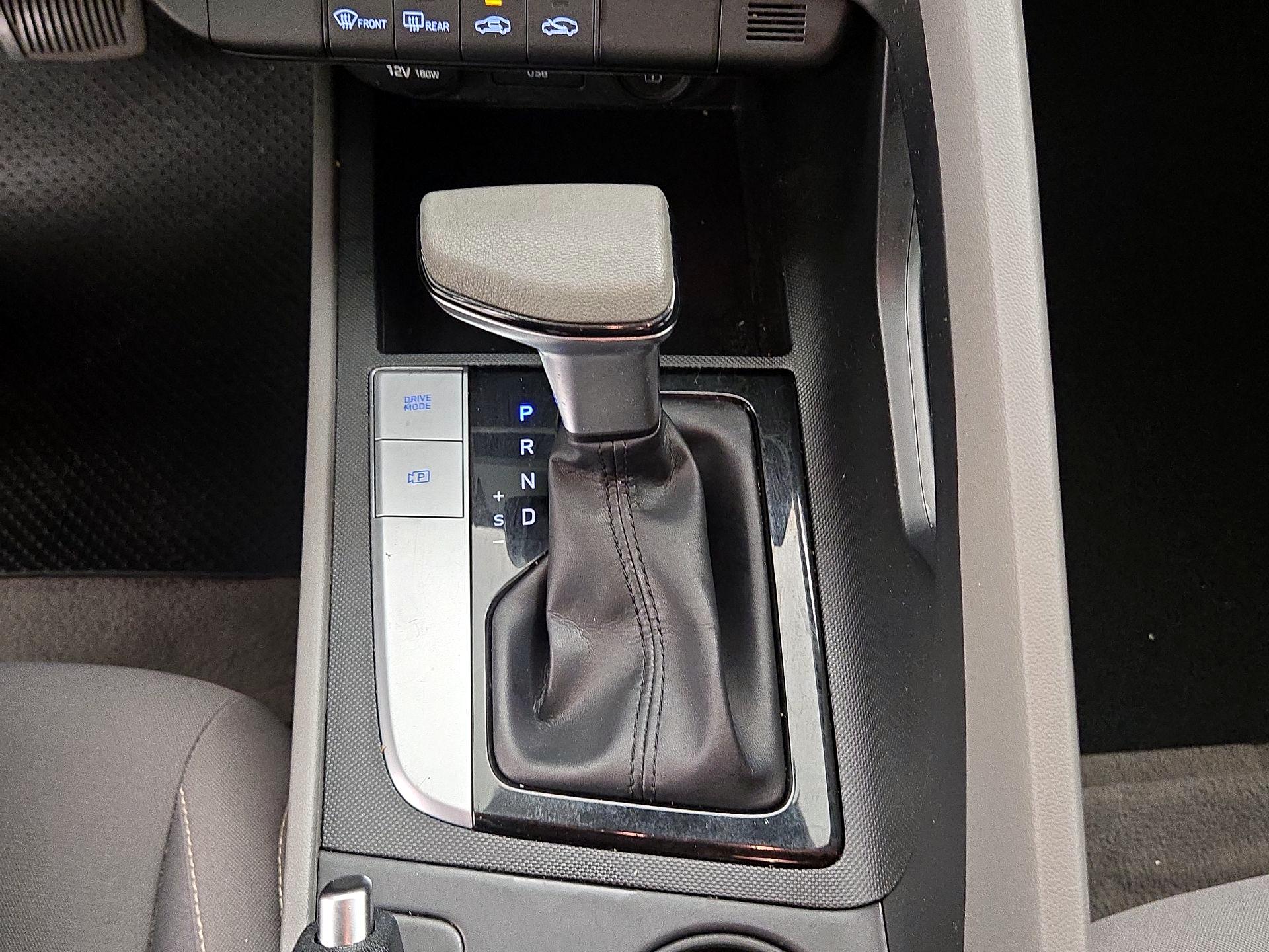 Thumbnail: 2021 Hyundai Elantra - 17