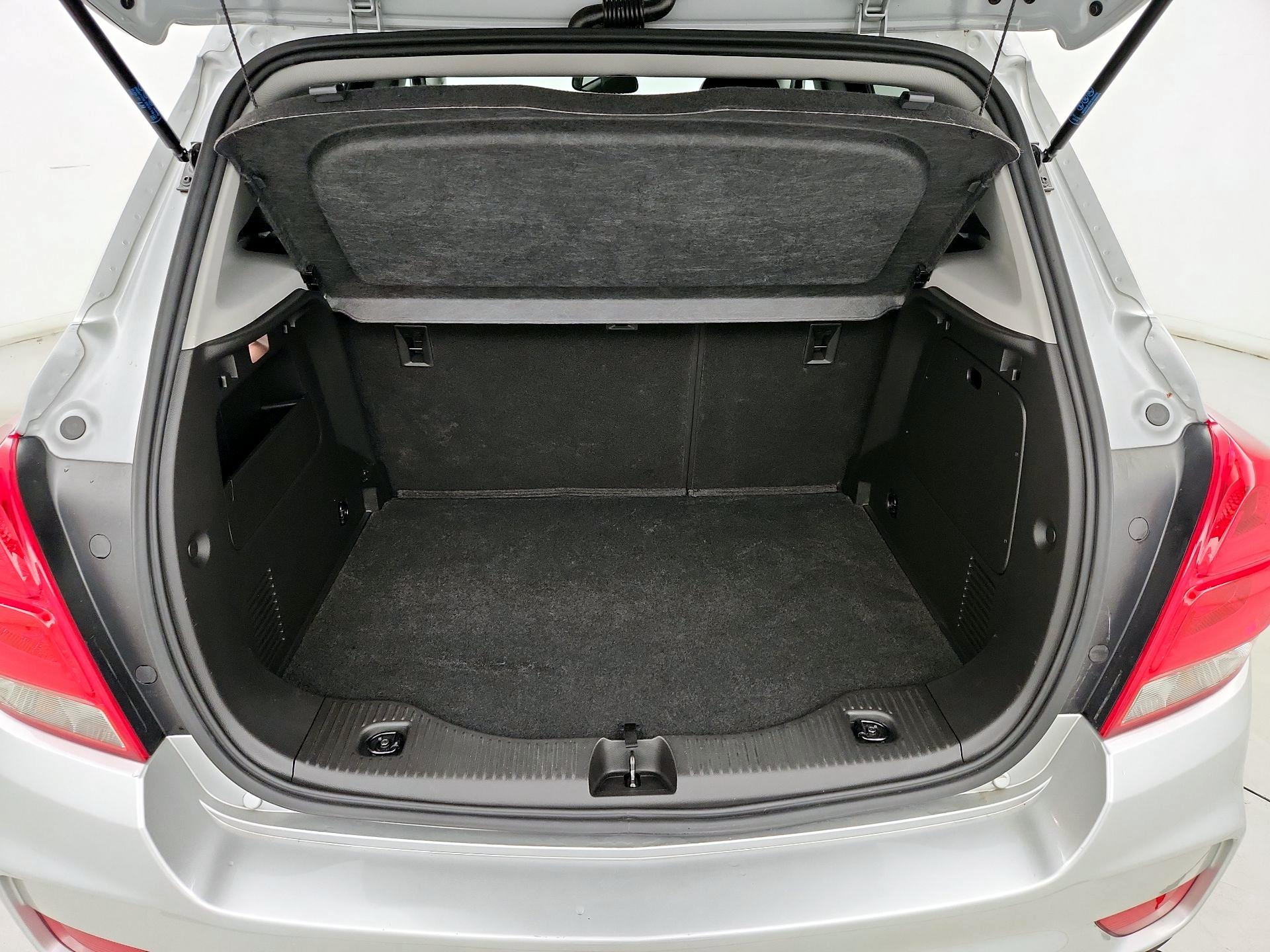 Thumbnail: 2018 Chevrolet Trax - 20