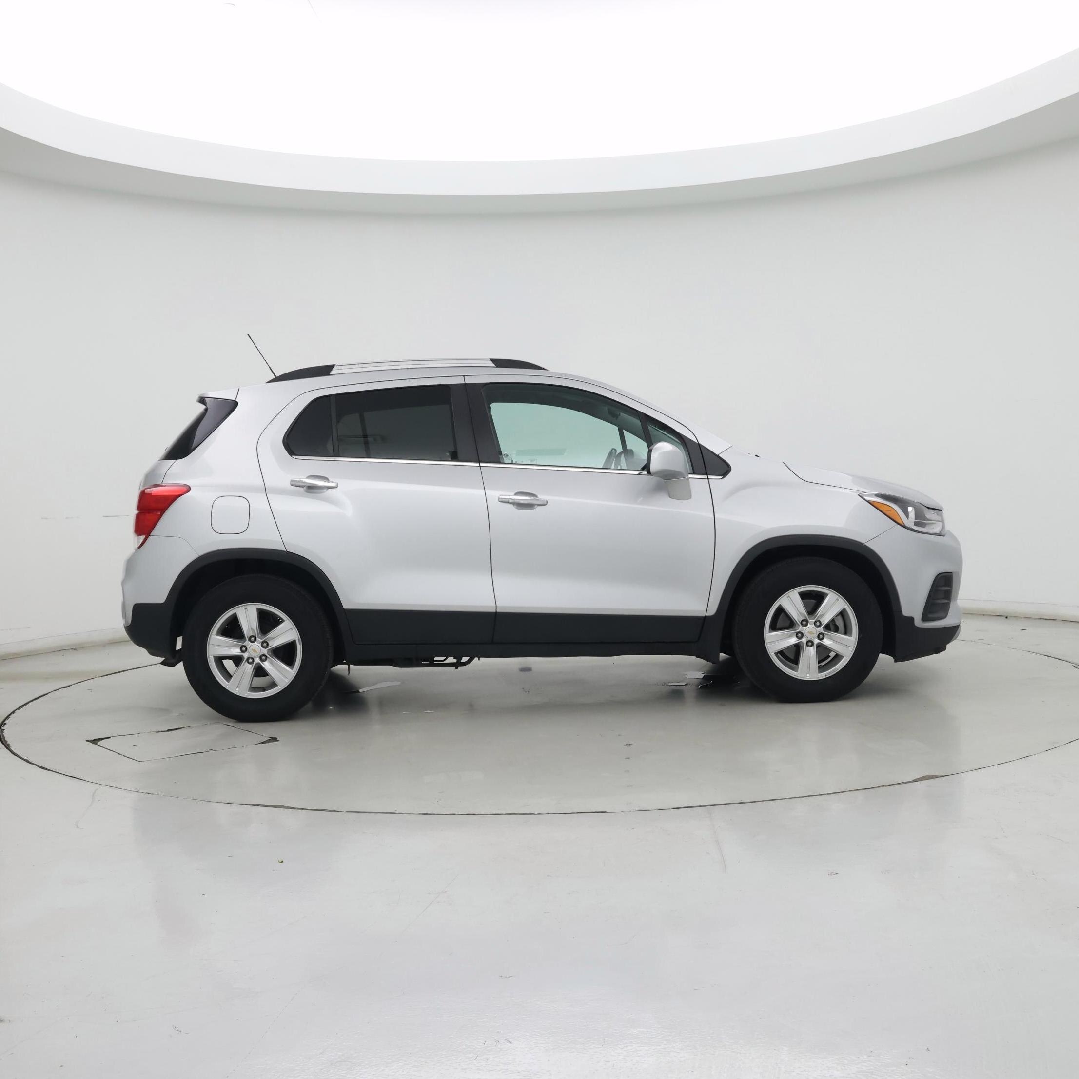 Thumbnail: 2018 Chevrolet Trax - 7