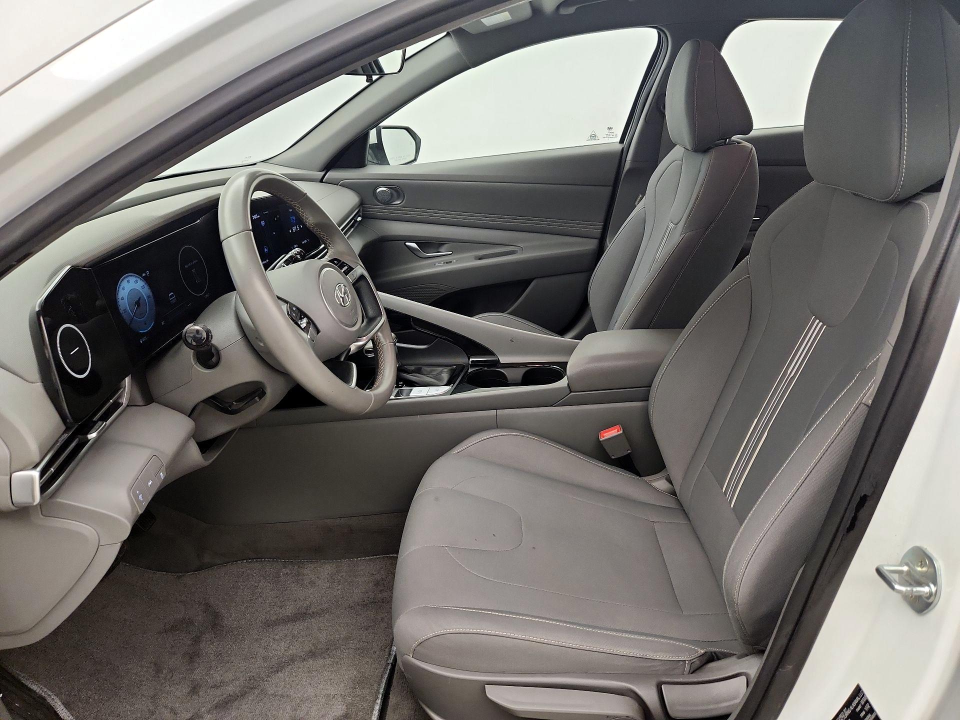 Thumbnail: 2023 Hyundai Elantra - 11