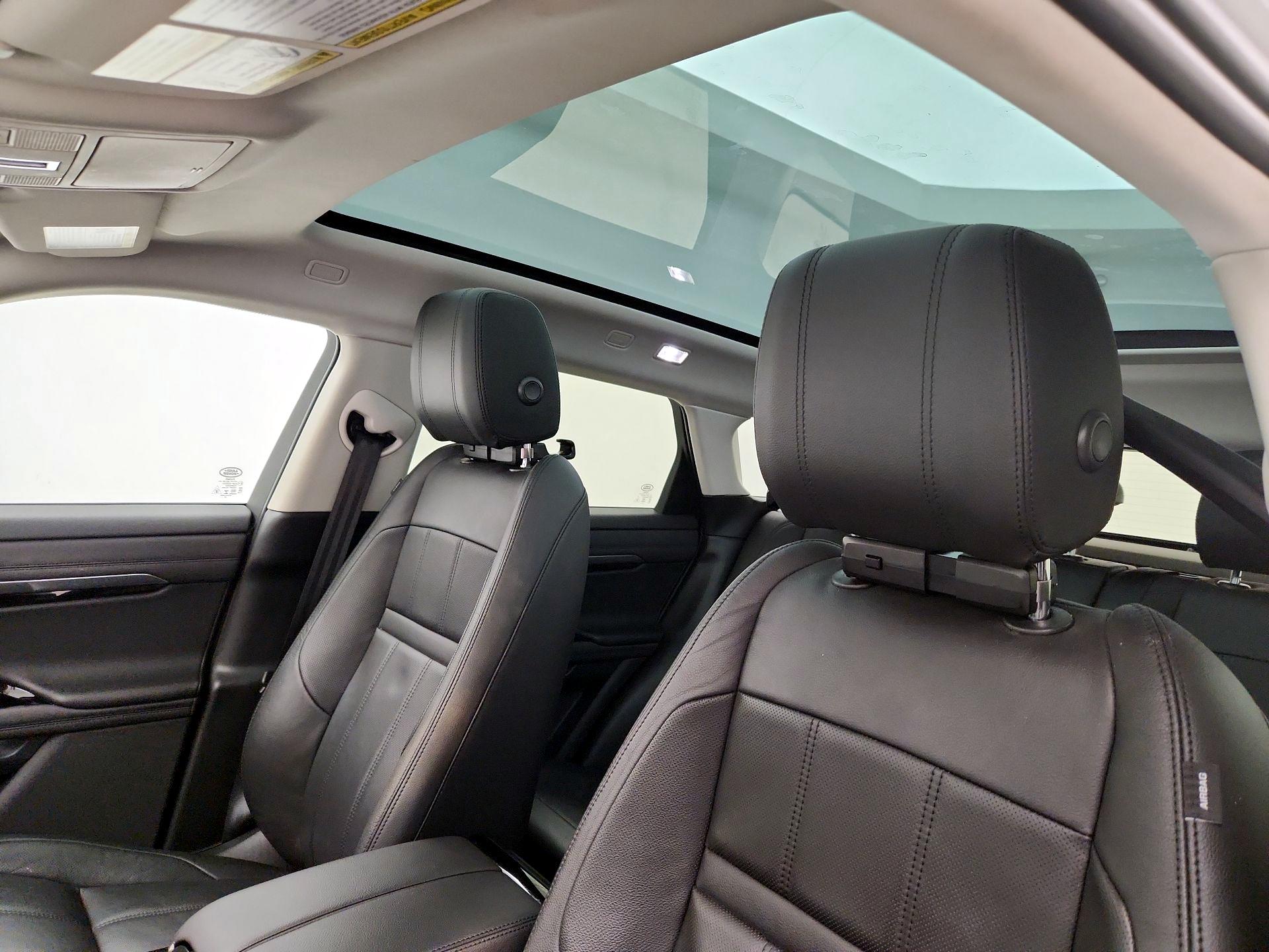 Thumbnail: 2020 Land Rover Range Rover Evoque - 20