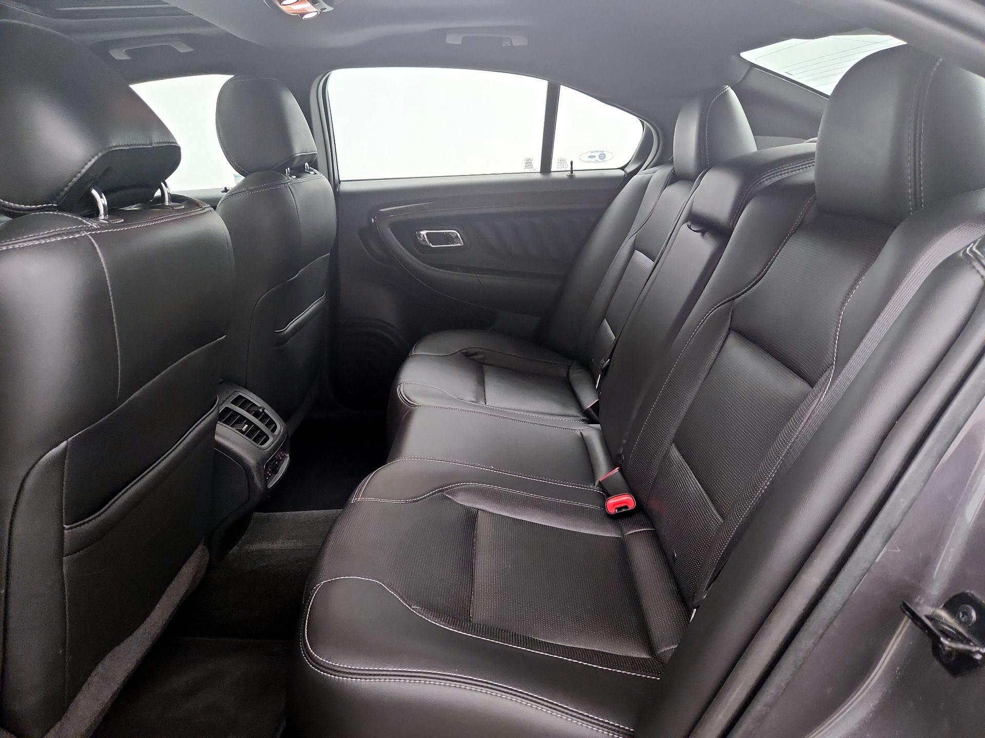 Thumbnail: 2014 Ford Taurus - 20