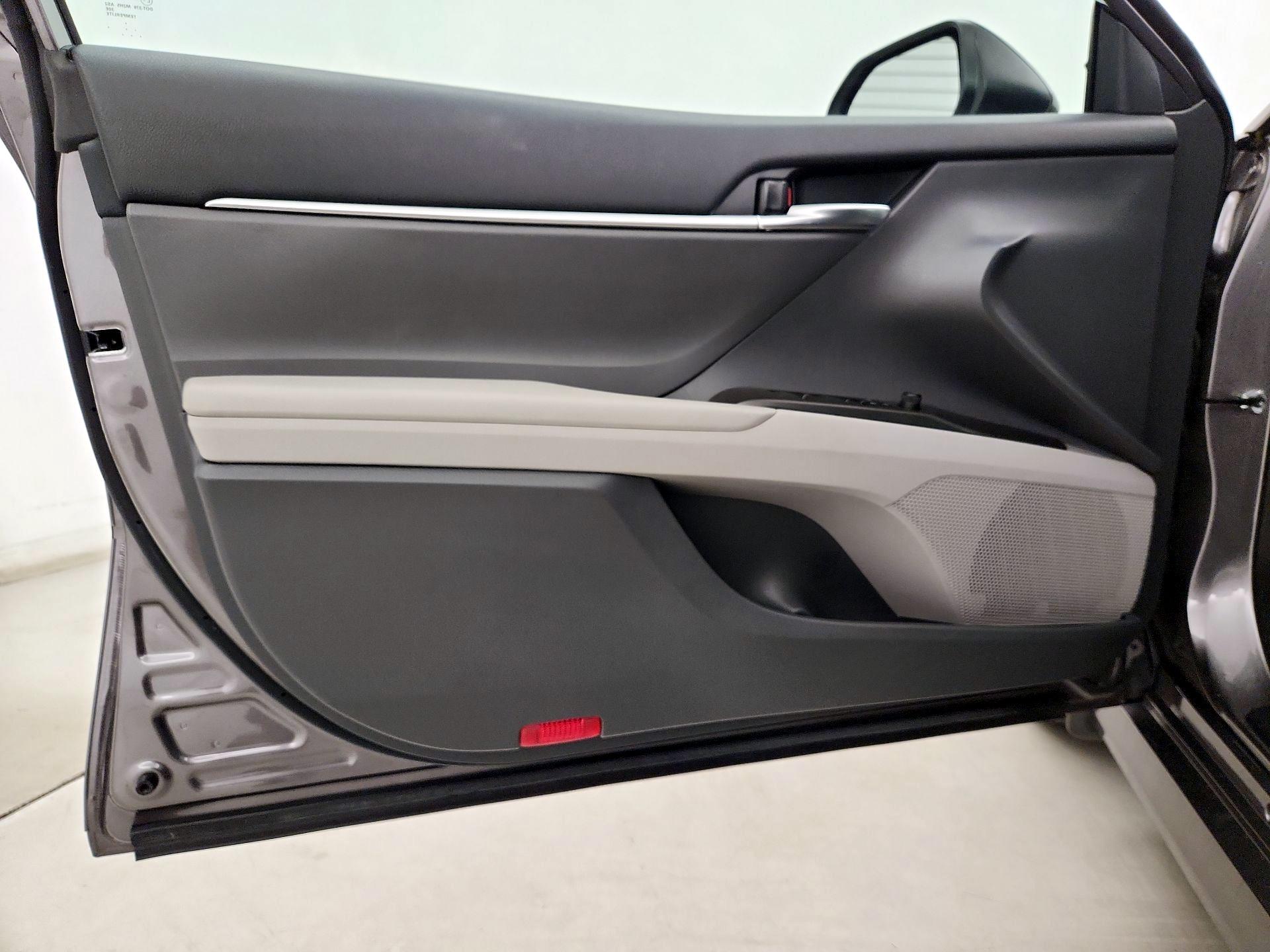 Thumbnail: 2023 Toyota Camry - 12