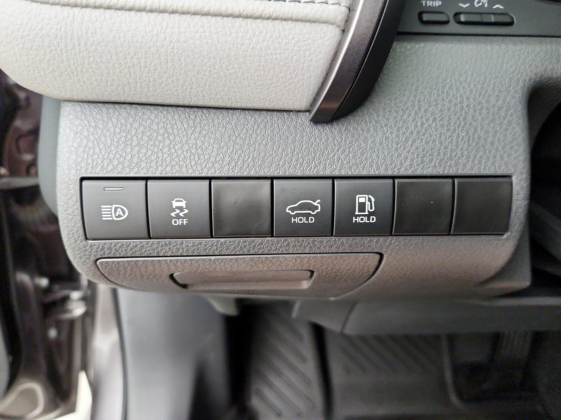 Thumbnail: 2023 Toyota Camry - 13