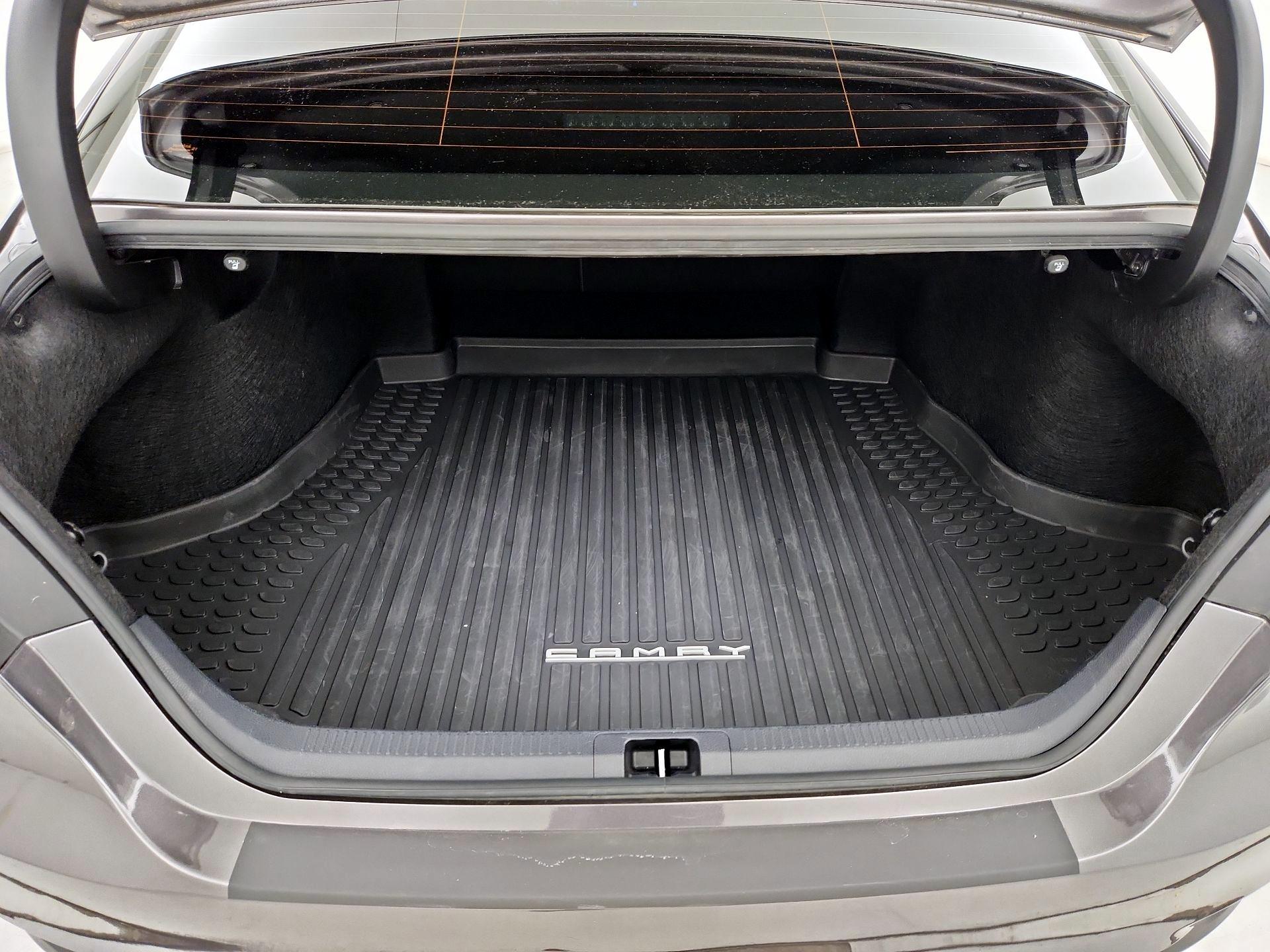 Thumbnail: 2023 Toyota Camry - 20