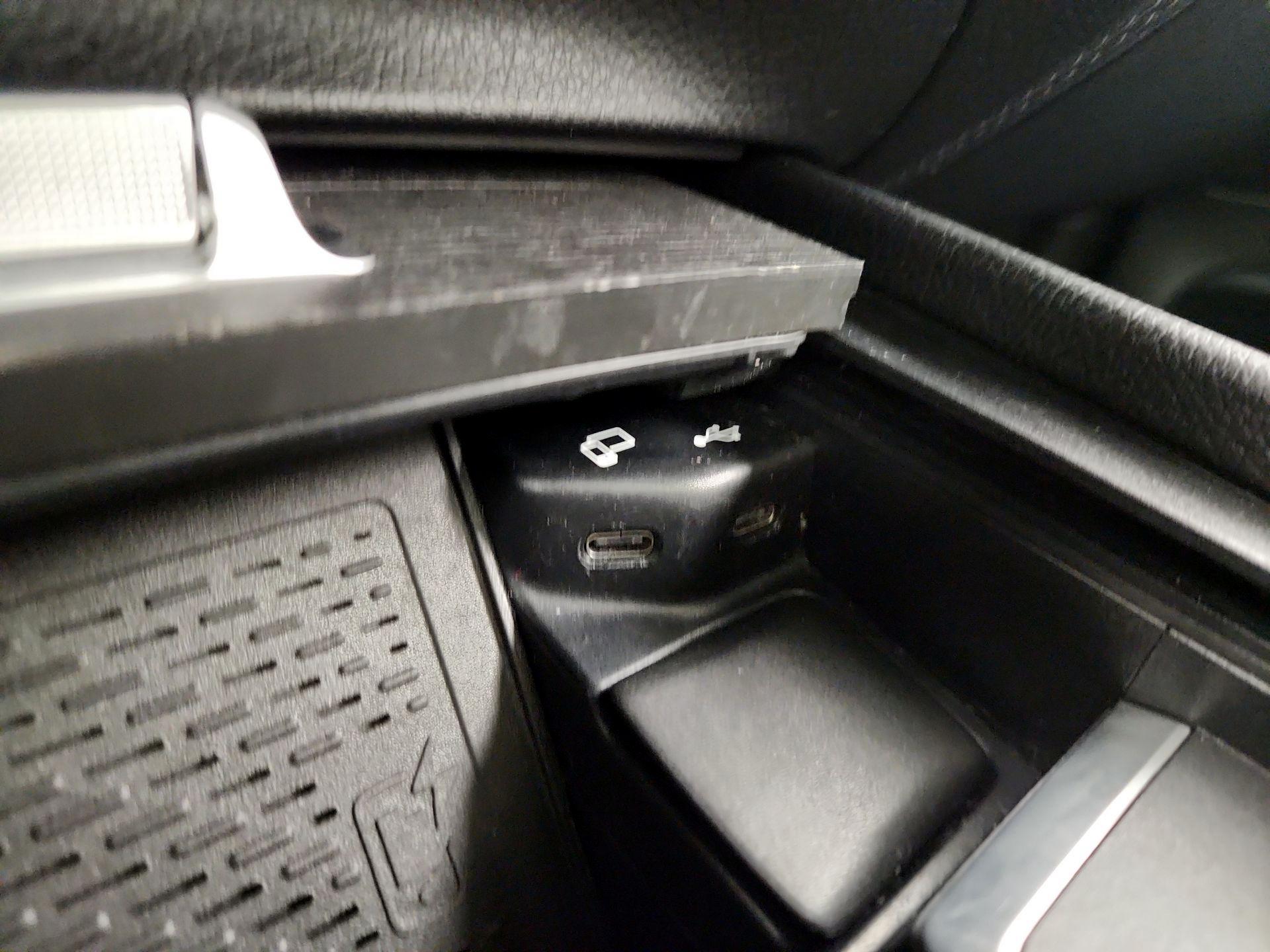 Thumbnail: 2020 Mercedes-Benz GLE - 19