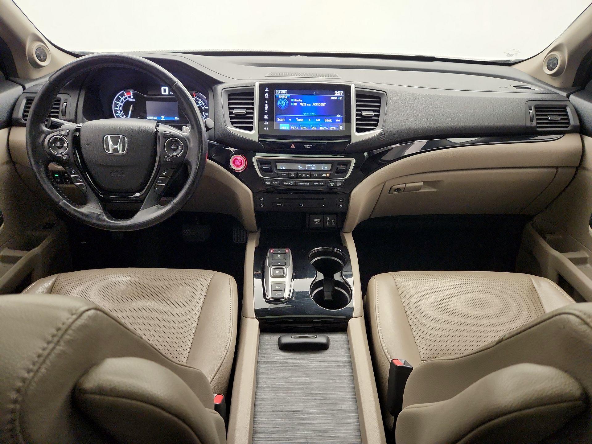 Thumbnail: 2018 Honda Pilot - 9