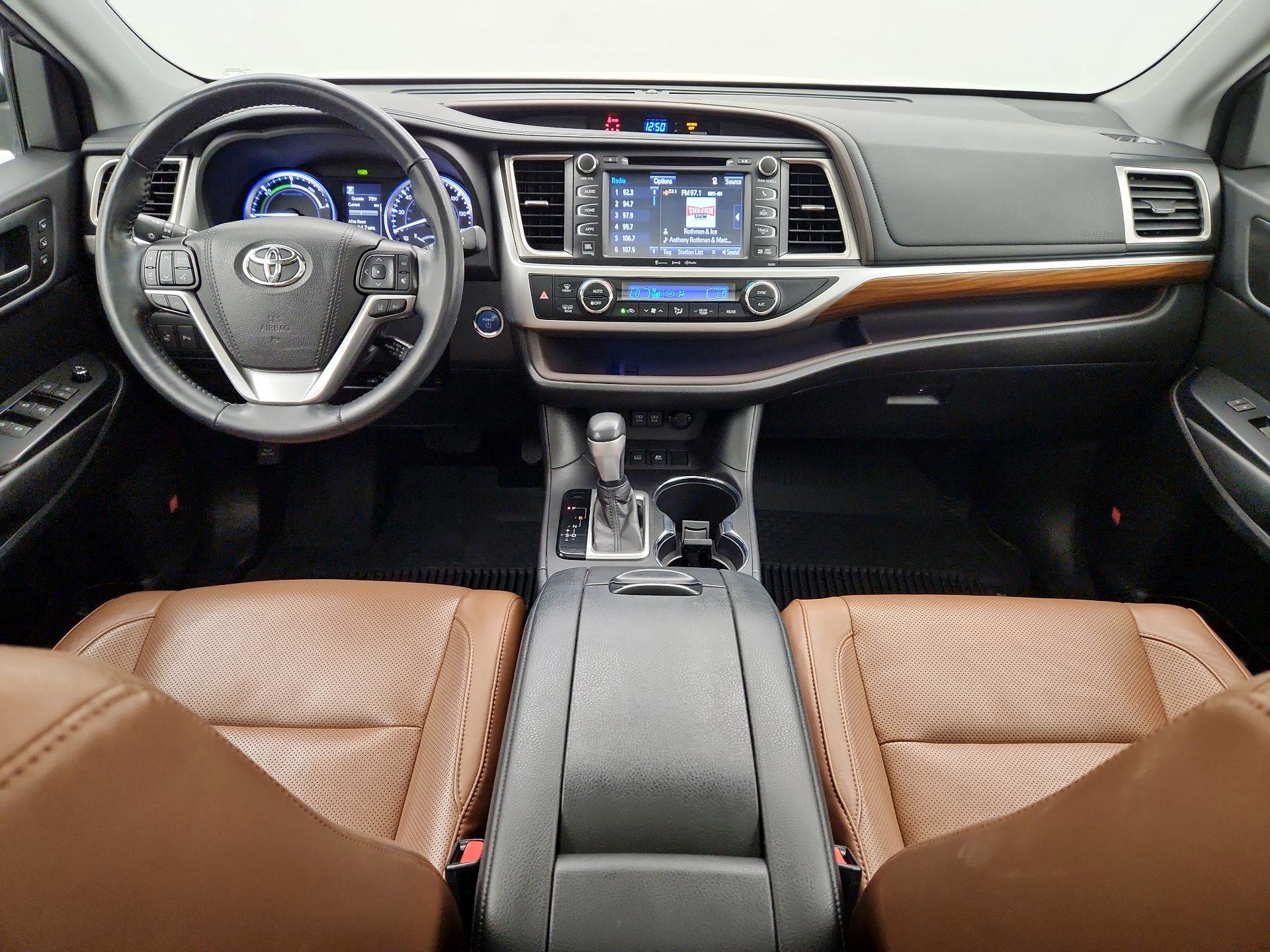Thumbnail: 2019 Toyota Highlander - 9