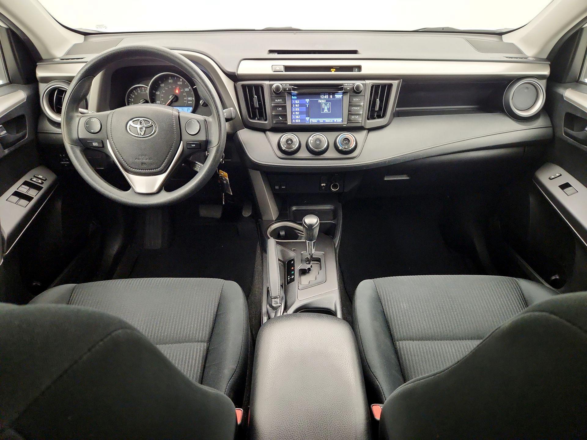 Thumbnail: 2016 Toyota RAV4 - 9