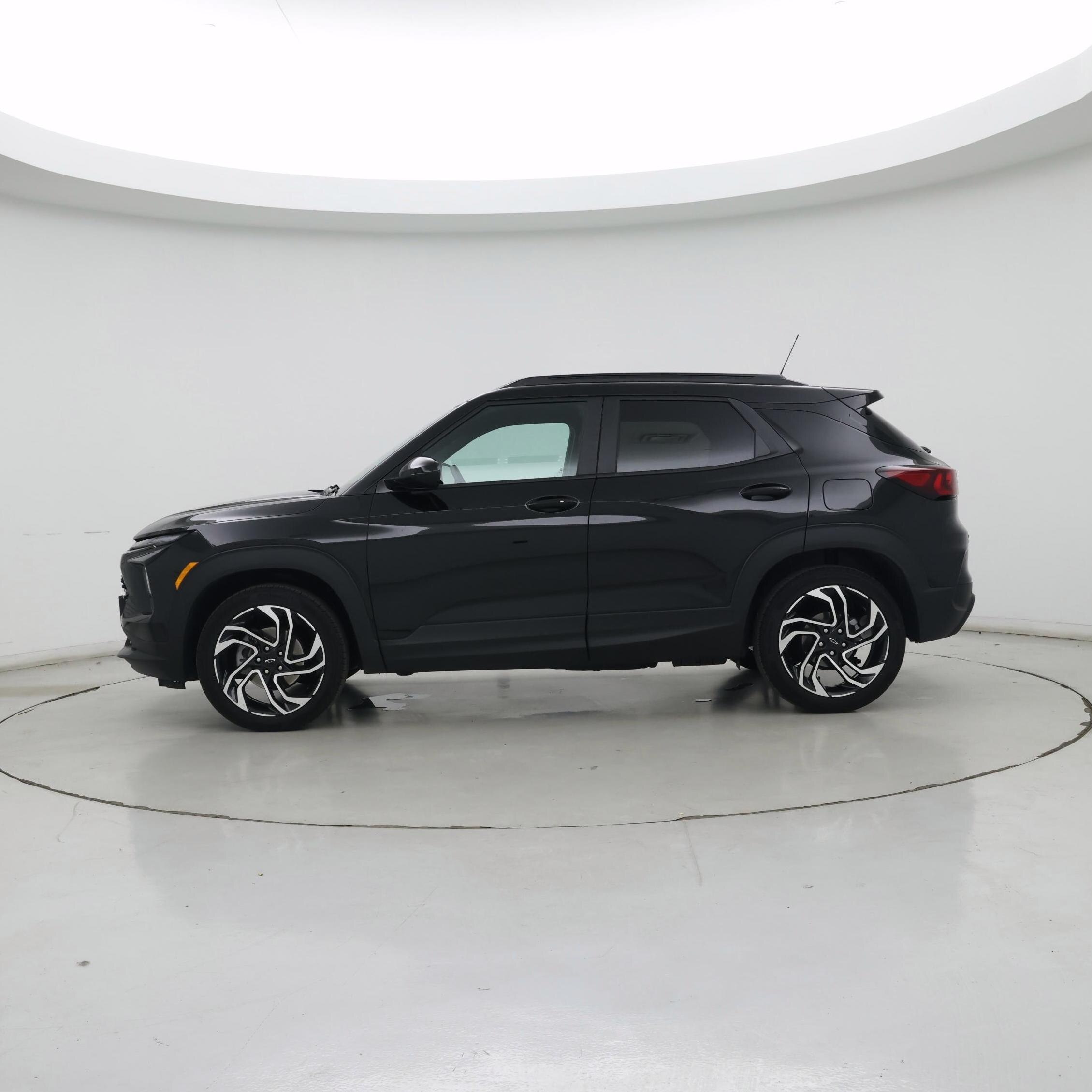 Thumbnail: 2024 Chevrolet TrailBlazer - 3