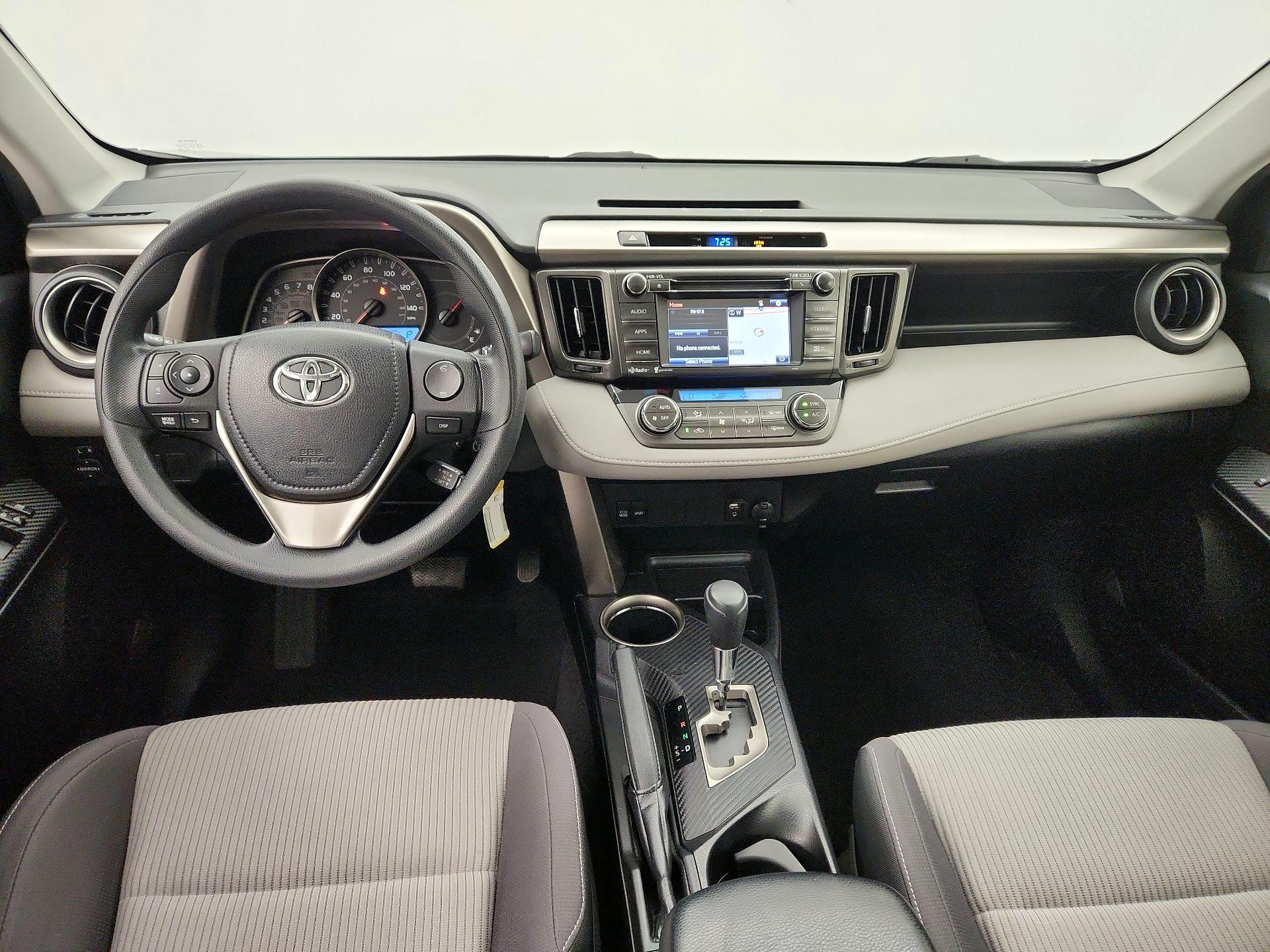 Thumbnail: 2015 Toyota RAV4 - 9