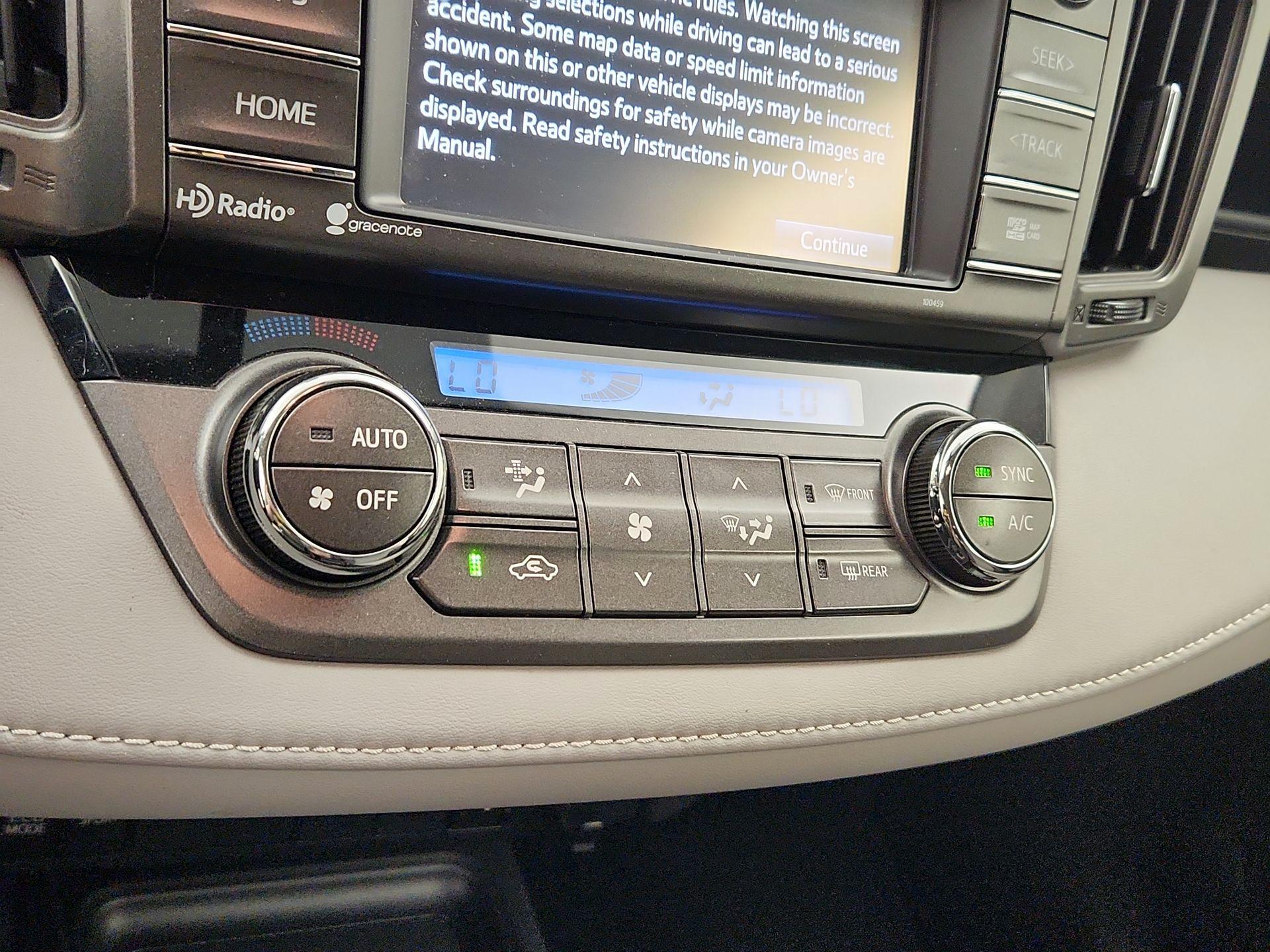 Thumbnail: 2015 Toyota RAV4 - 16