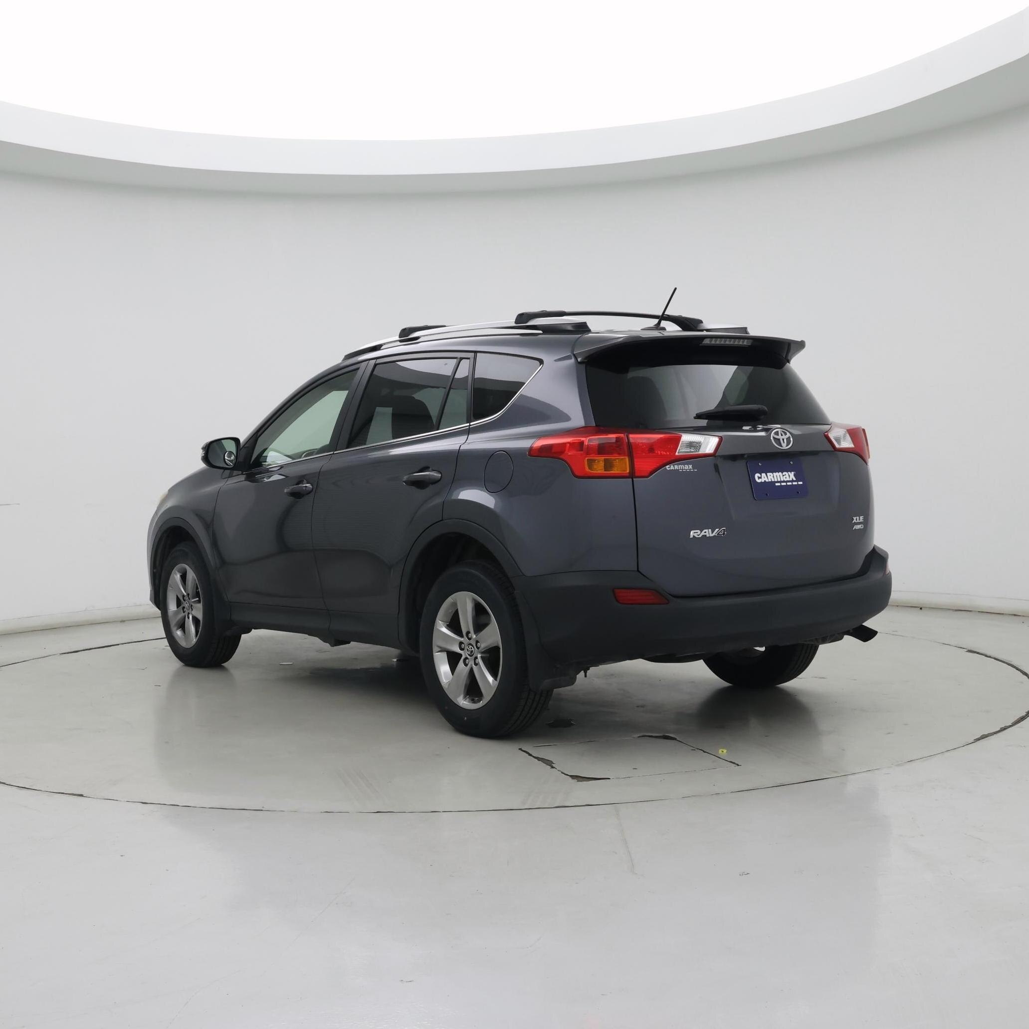 Thumbnail: 2015 Toyota RAV4 - 2