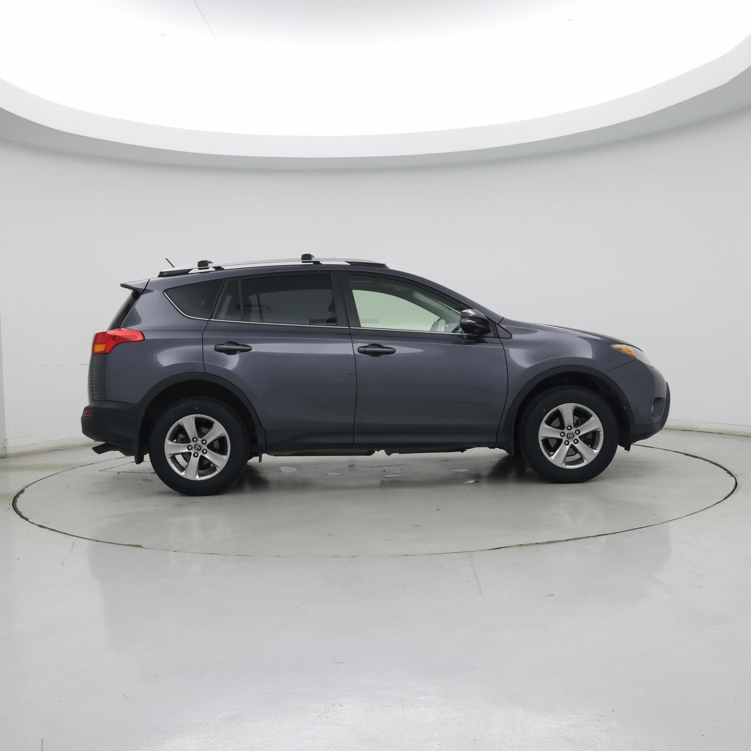 Thumbnail: 2015 Toyota RAV4 - 7