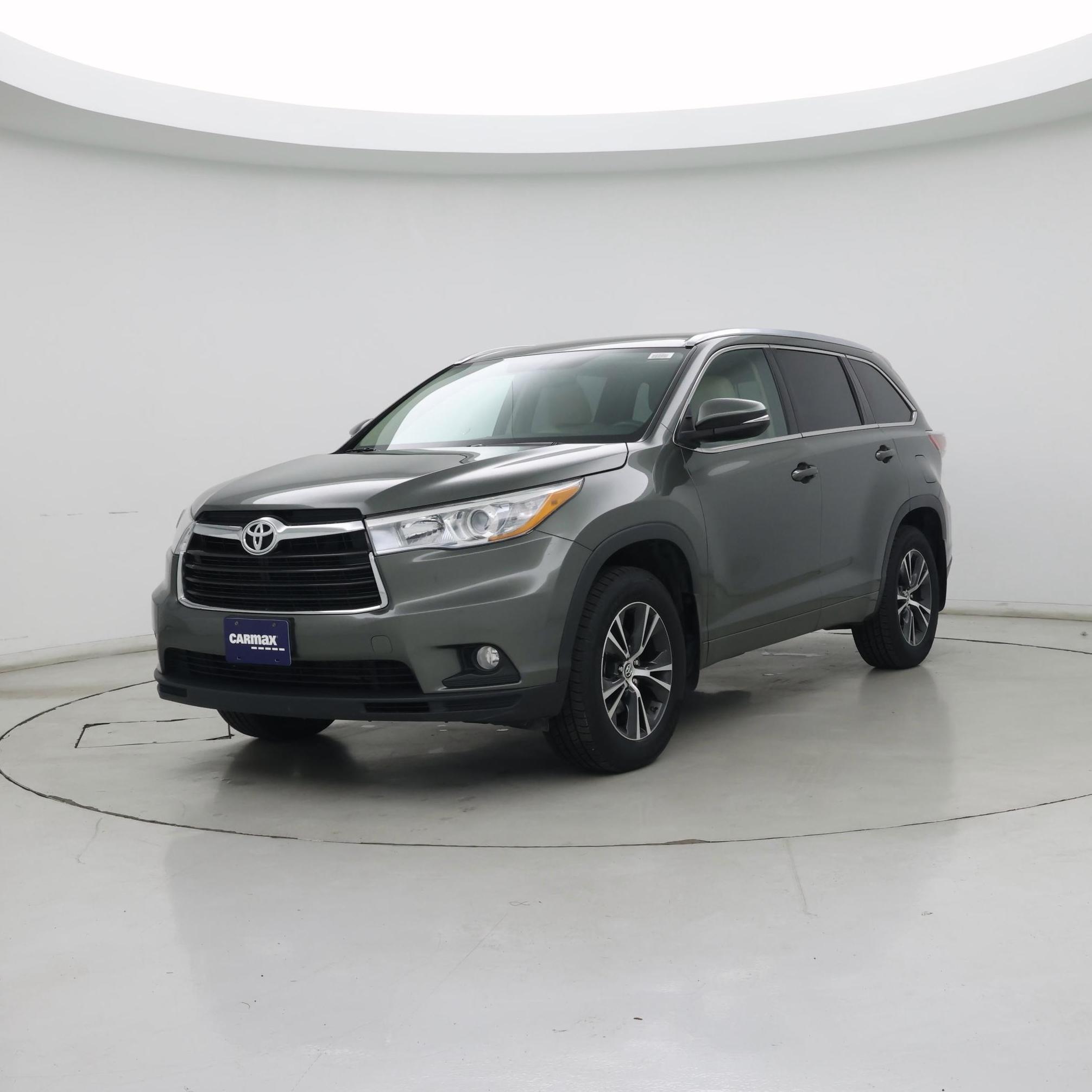 Thumbnail: 2016 Toyota Highlander - 4