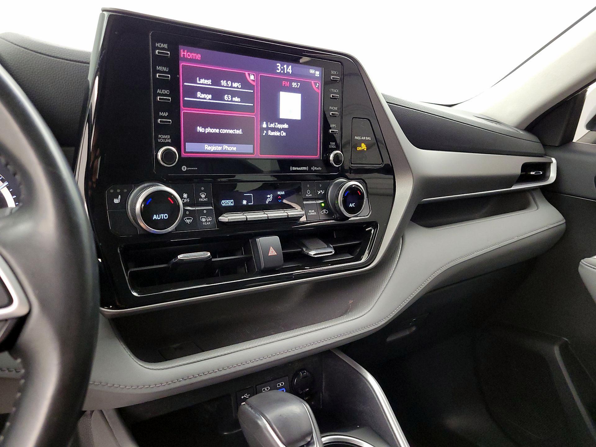 Thumbnail: 2022 Toyota Highlander - 15
