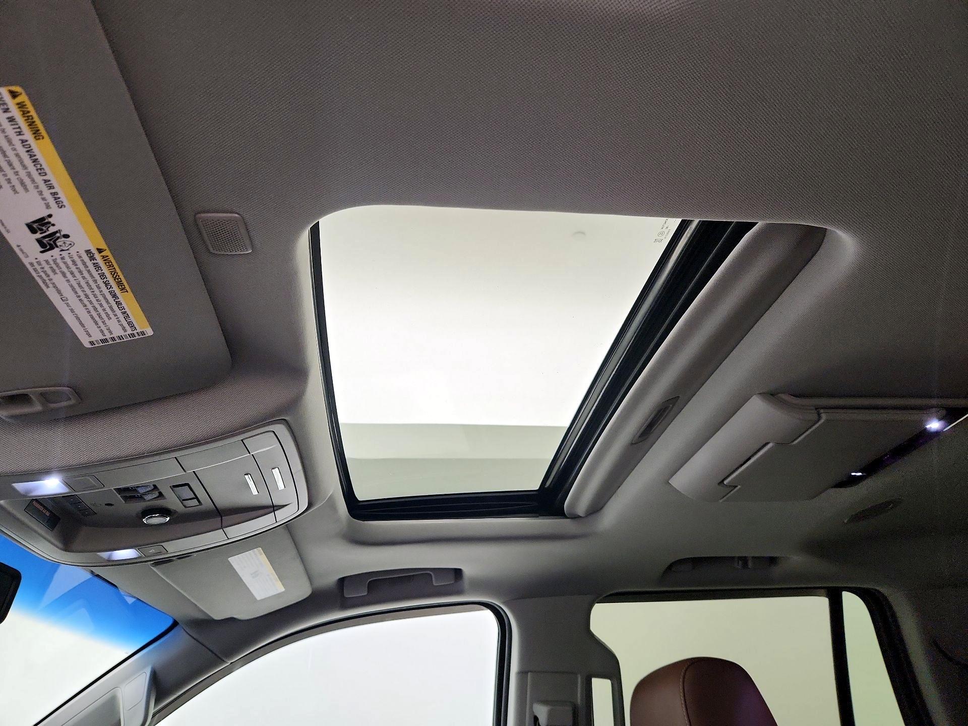 Thumbnail: 2019 Chevrolet Tahoe - 20