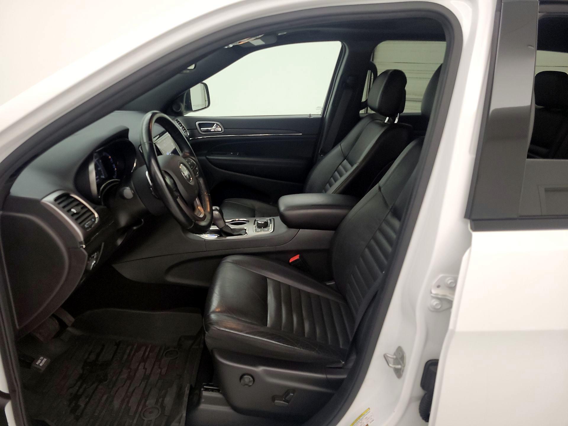 Thumbnail: 2021 Jeep Grand Cherokee - 11