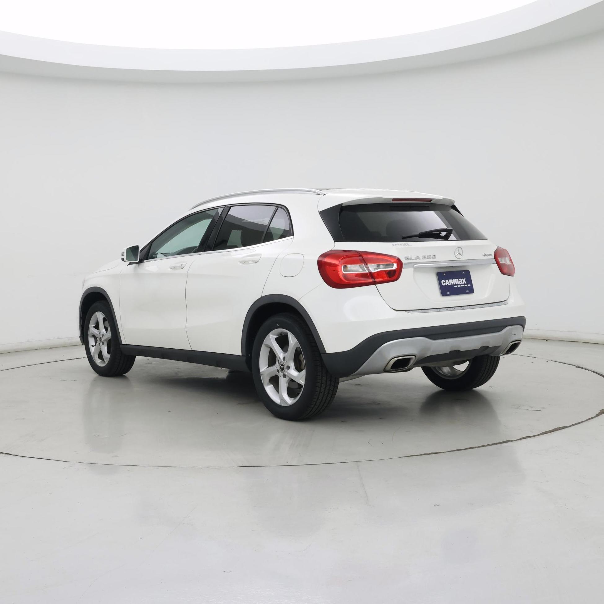 Thumbnail: 2019 Mercedes-Benz GLA - 2