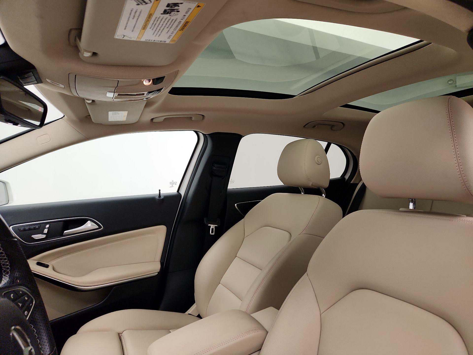 Thumbnail: 2019 Mercedes-Benz GLA - 19