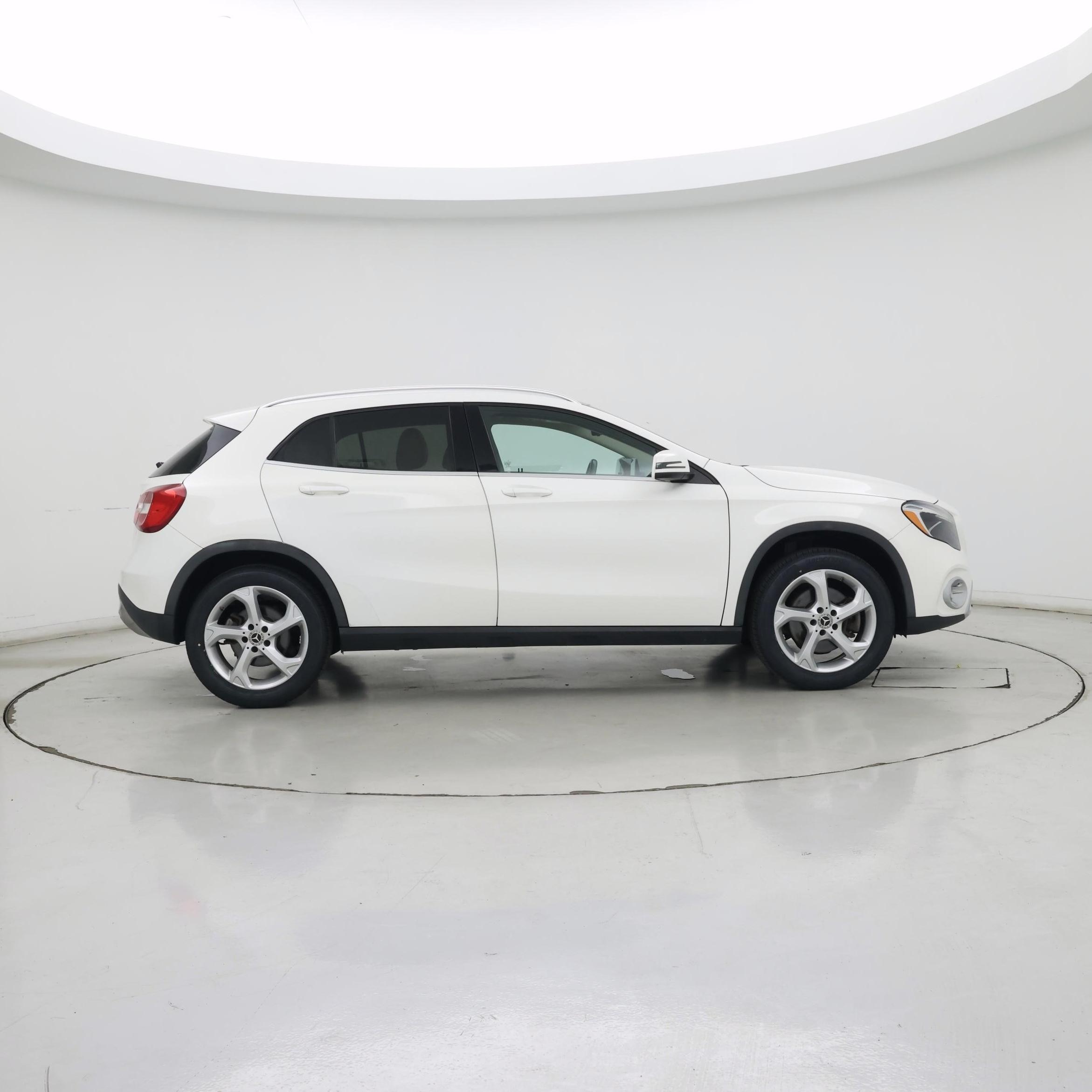 Thumbnail: 2019 Mercedes-Benz GLA - 7